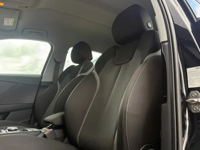 Audi Q2 view 23
