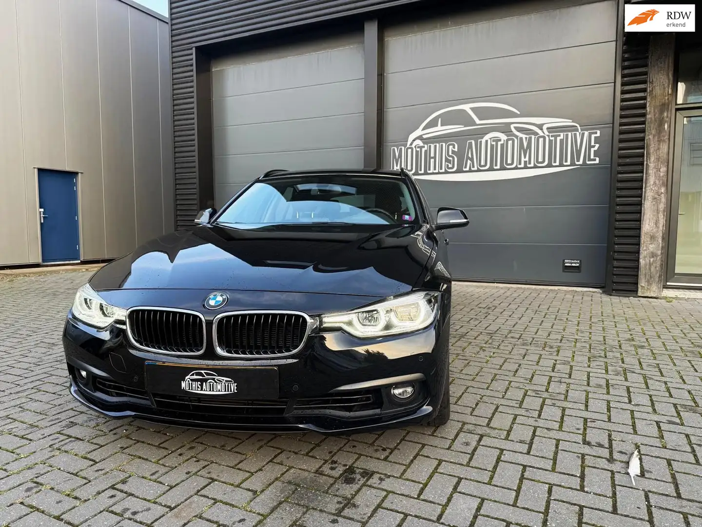 BMW 318 3-serie Touring 318i Executive Noir - 1