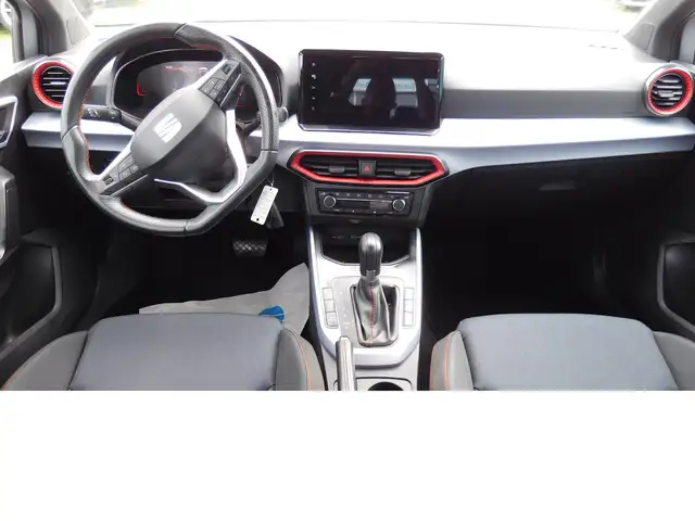 Seat Arona view 9