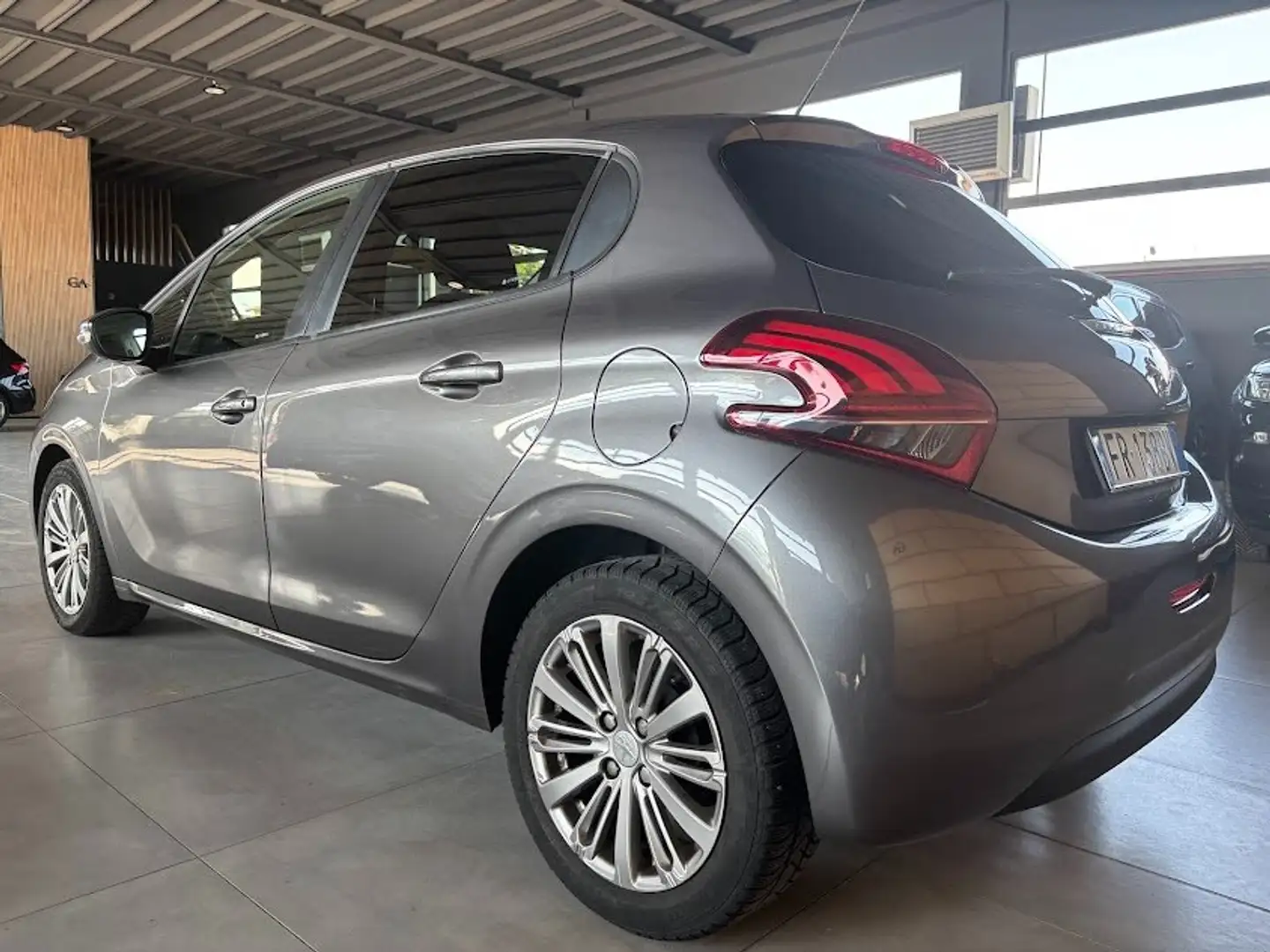 Peugeot 208 1.6 bluehdi  75cv NEOPATENTATI 85.000KM Grigio - 2