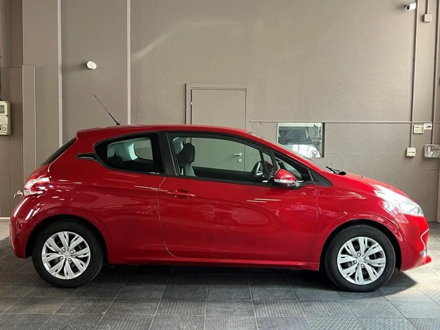 Peugeot 208 208 1.0 Active 3p - Neopatentati Rosso - 1