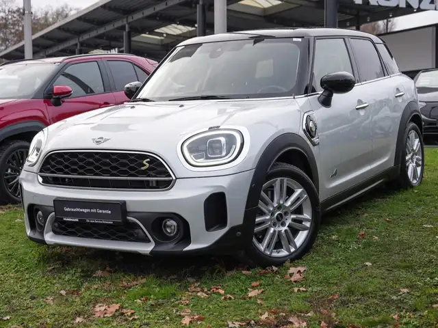 MINI Cooper S COUNTRYMAN E ALL4 Classic Trim Navi Klima