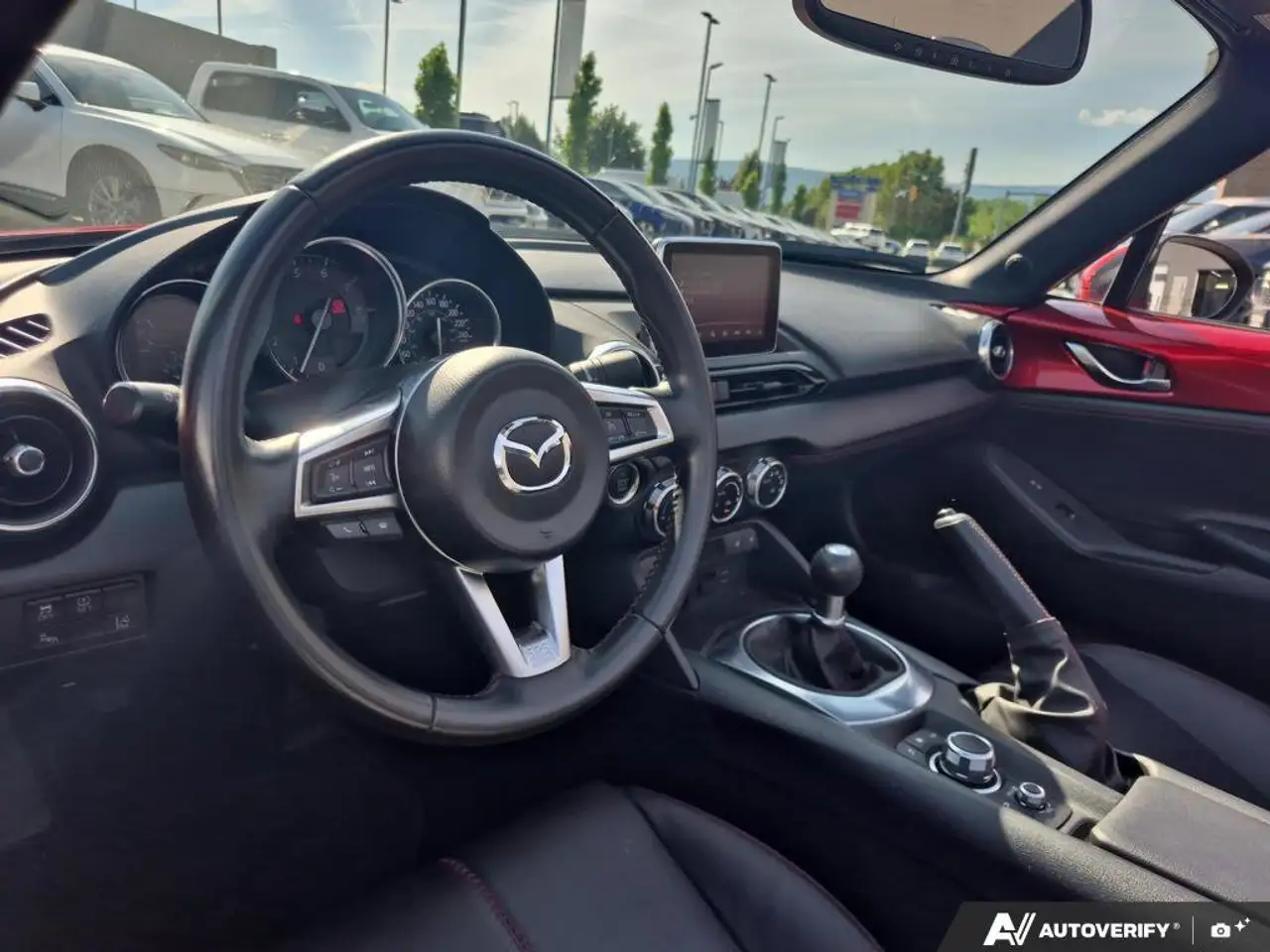 Mazda MX-5 Miata fotografie Mazda MX-5 Miata