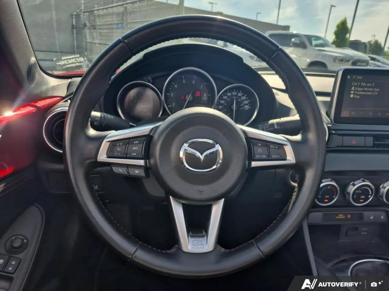 Mazda MX-5 Miata fotografie Mazda MX-5 Miata