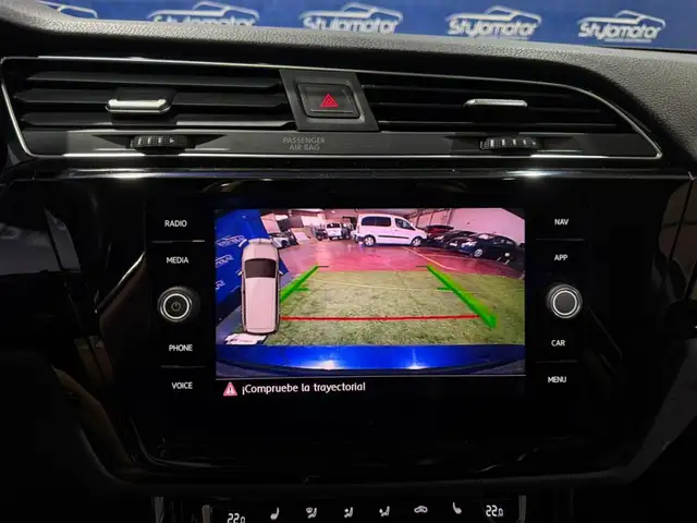 Volkswagen Touran view 12