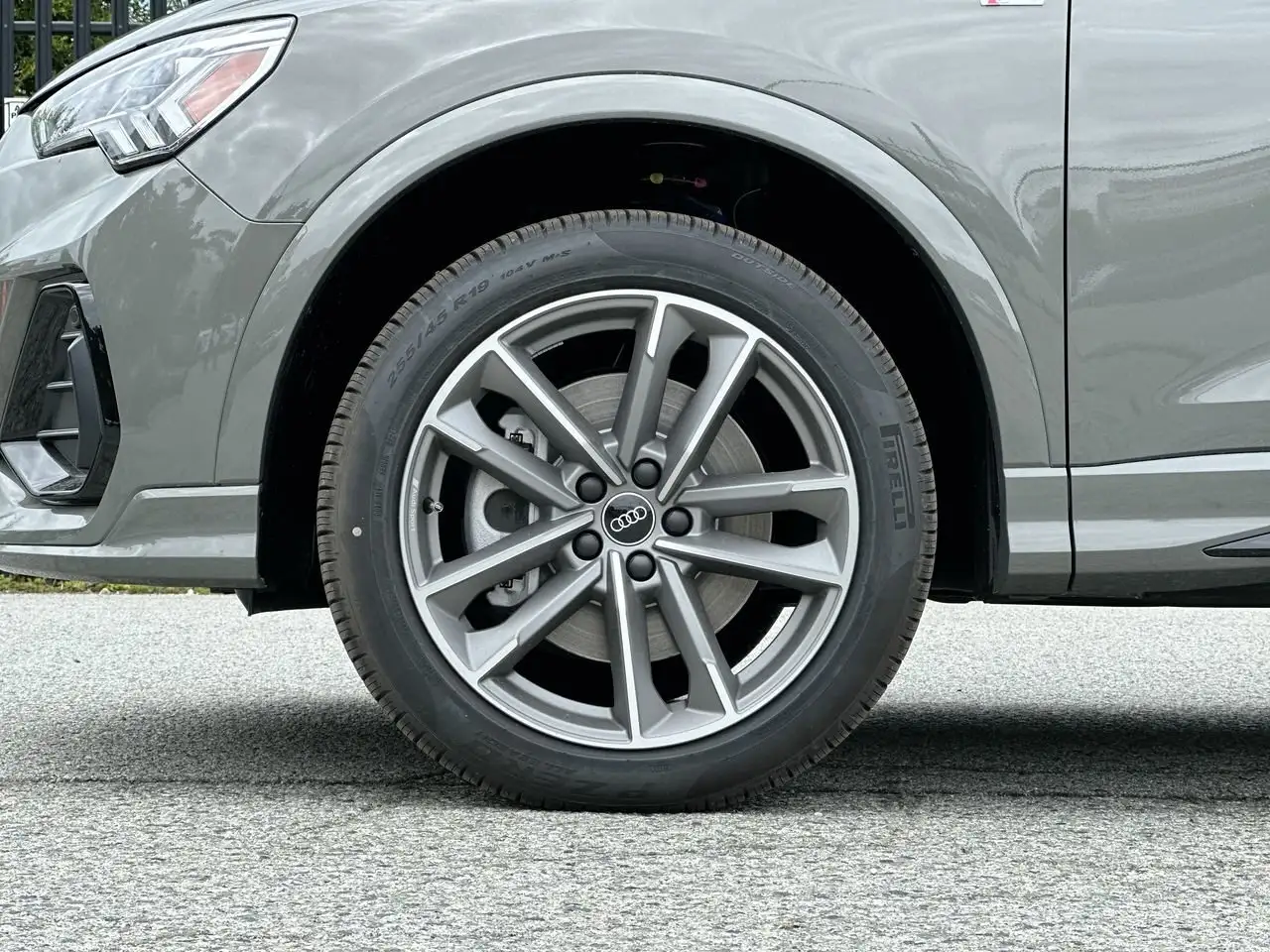 Audi Q3 снимка Audi Q3