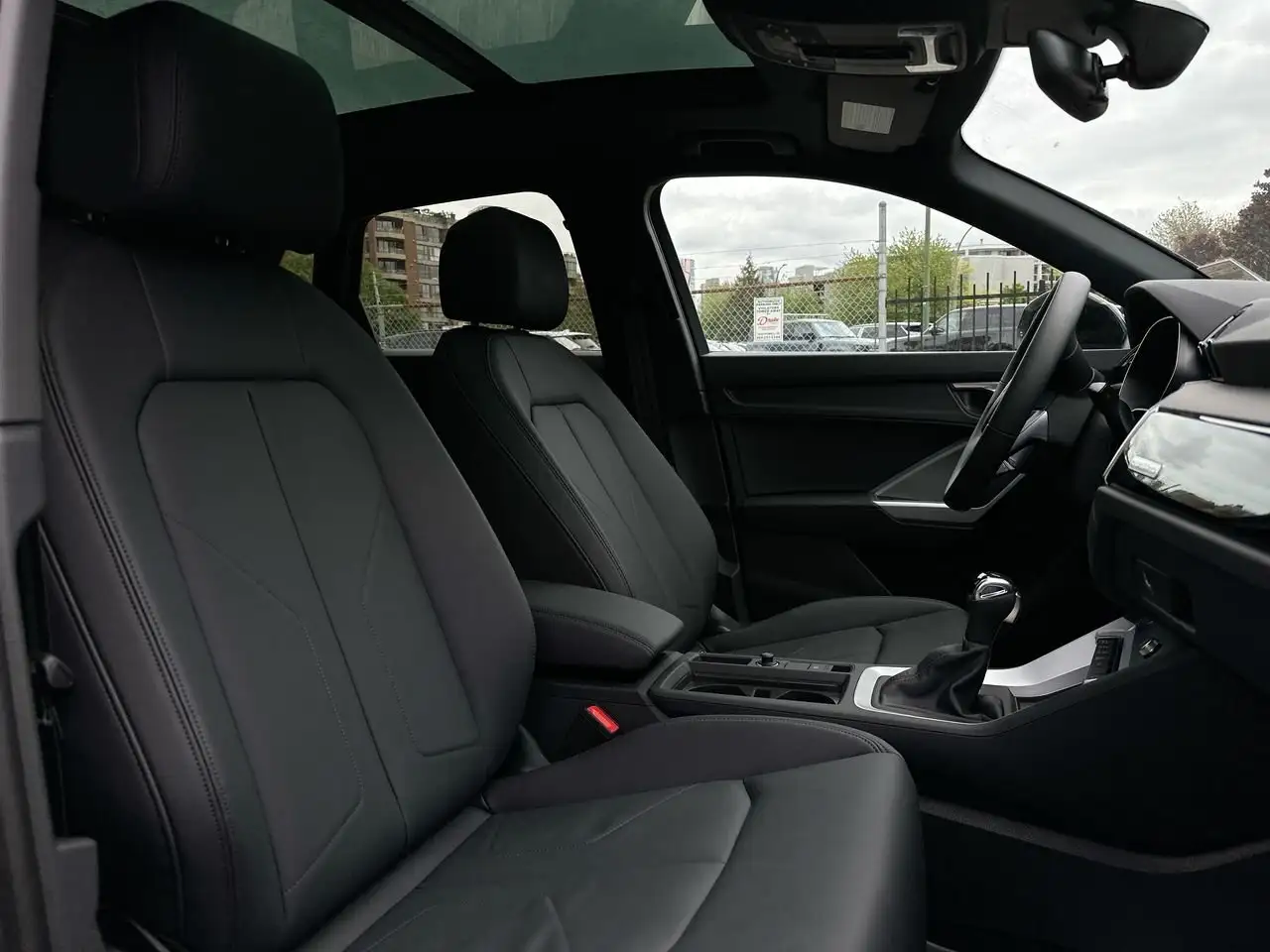 Audi Q3 снимка Audi Q3