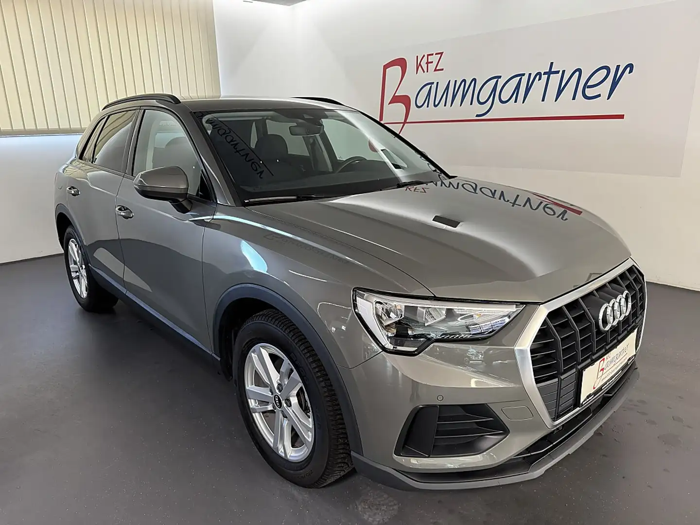 Audi Q3 35 TDI S-tronic *LED*NAVI*Sitzheizung*Virtual C... Grau - 1