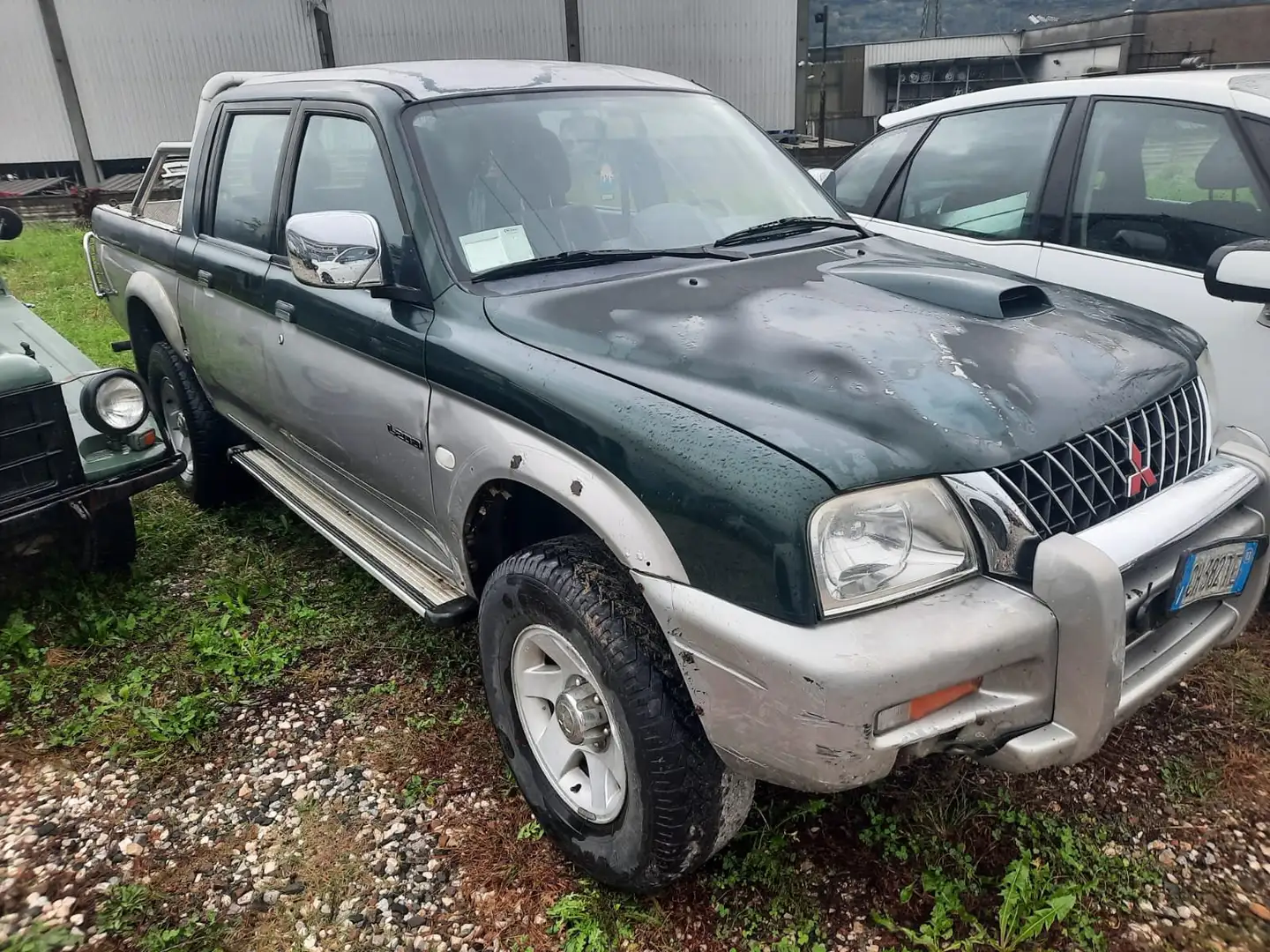 Mitsubishi L200 L200 d.cab 2.5 tdi GLS 4wd 115cv Verde - 1