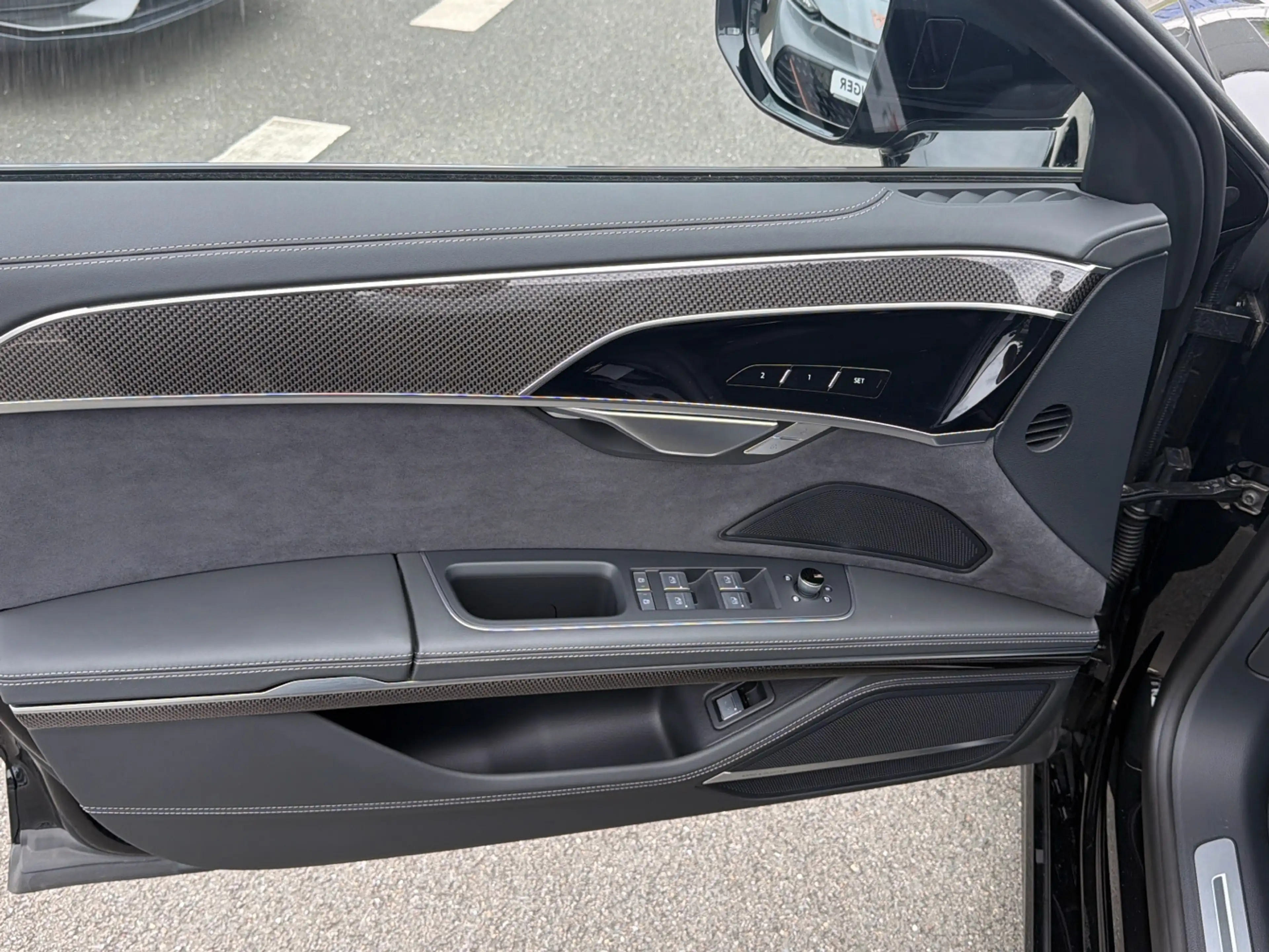 Audi S8 4.0 TFSI quattro Pano B&O HUD ACC AHK — photo 12