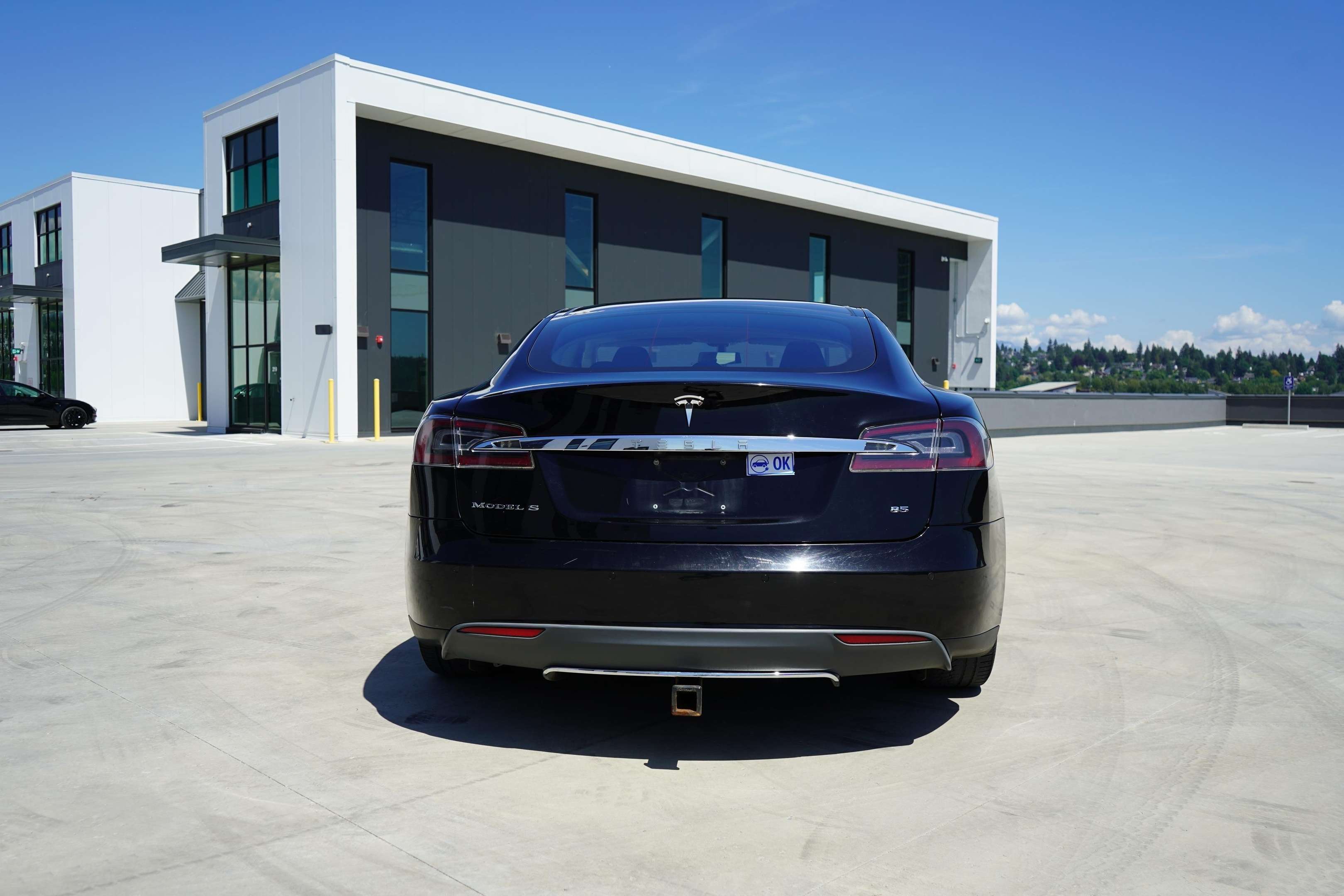 2014 Tesla Model S 4dr Sdn Performance thumb 6