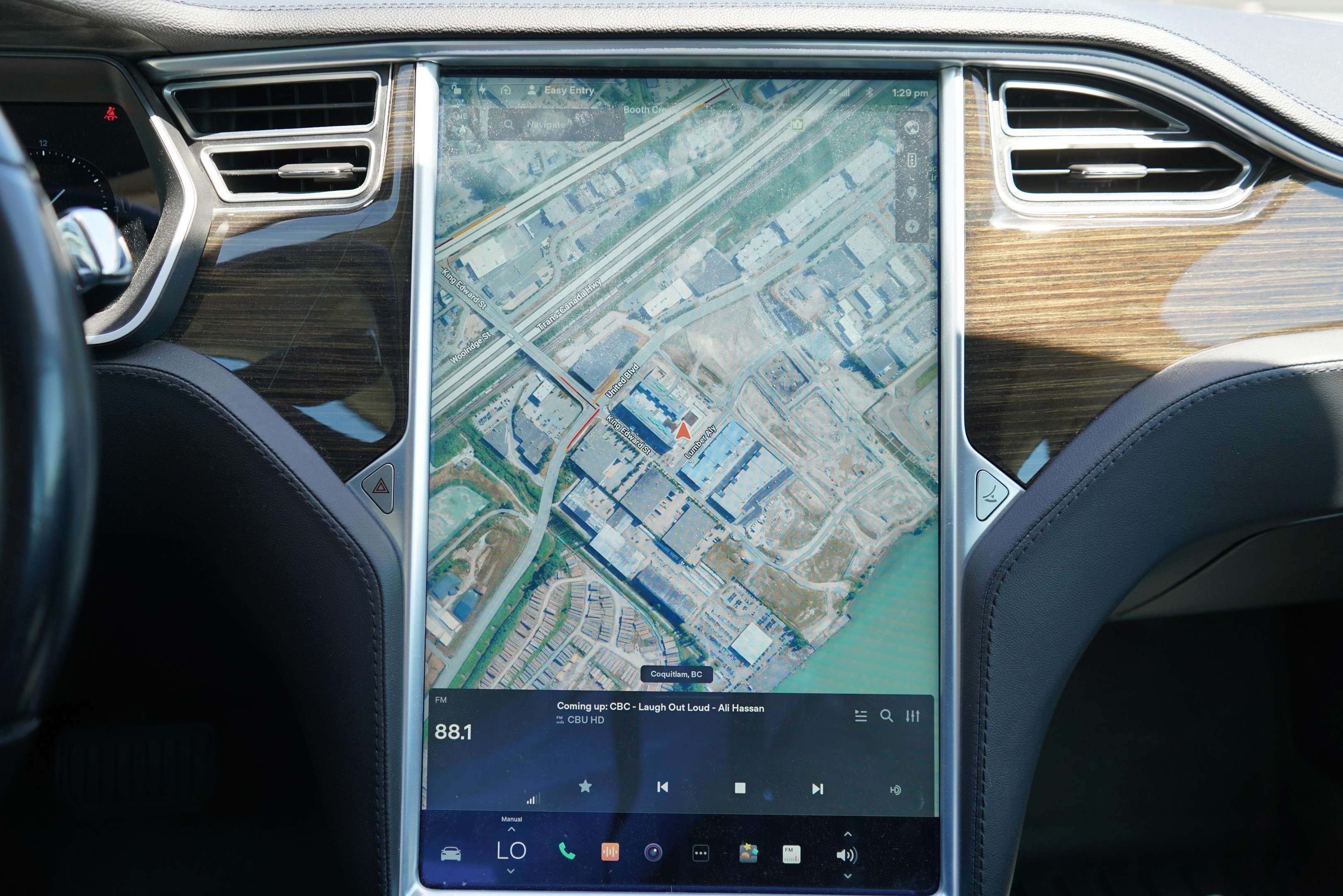 2014 Tesla Model S 4dr Sdn Performance thumb 14