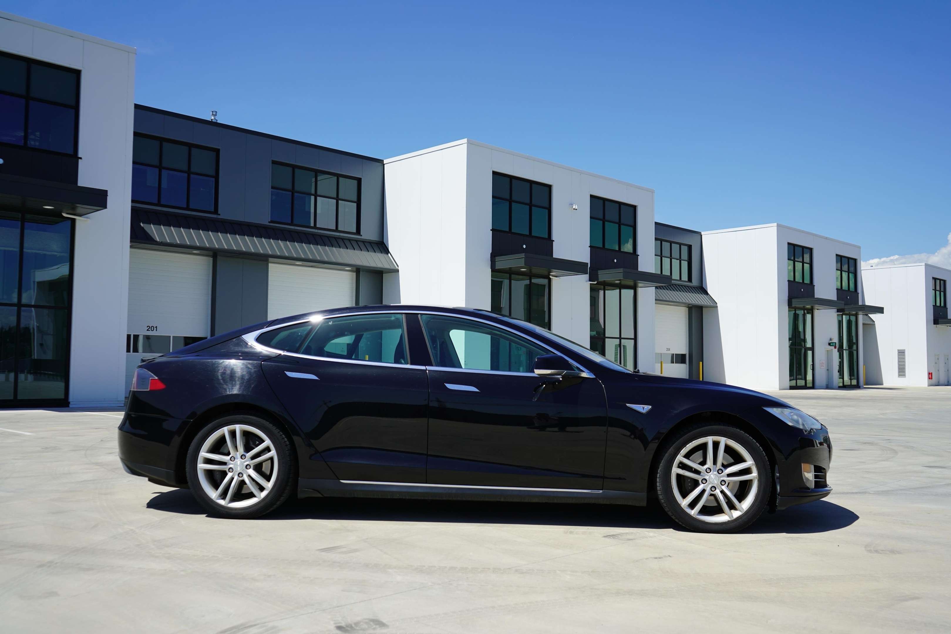 2014 Tesla Model S 4dr Sdn Performance thumb 7