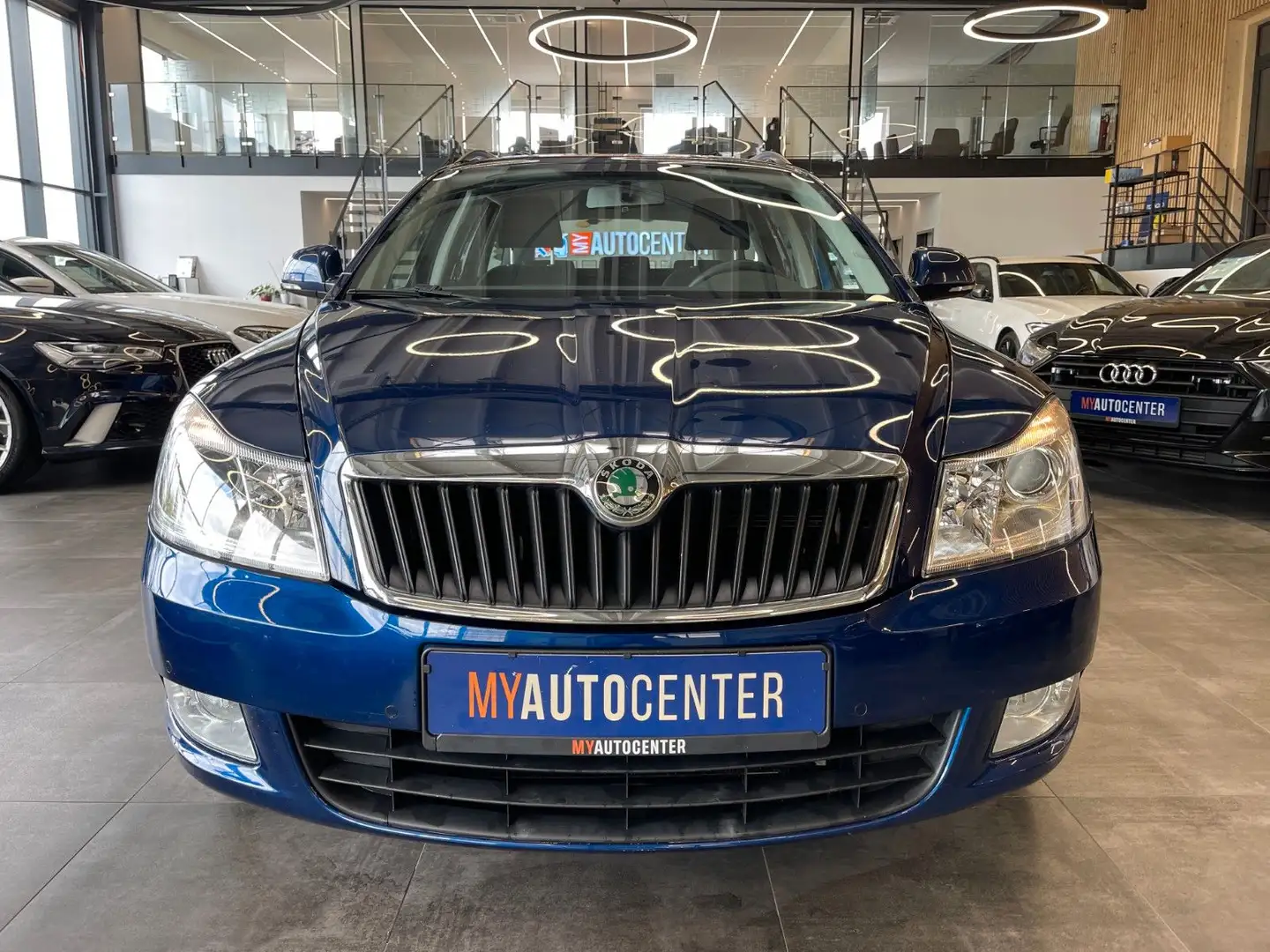 Skoda Octavia Combi Ambiente TSI*SHZ*PDC*2.HAND* Kék - 2