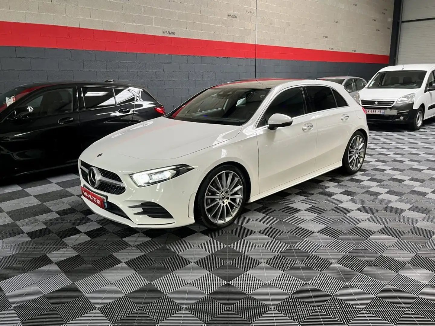 Mercedes-Benz A 200 200 7G-DCT 163cv AMG LINE - 1