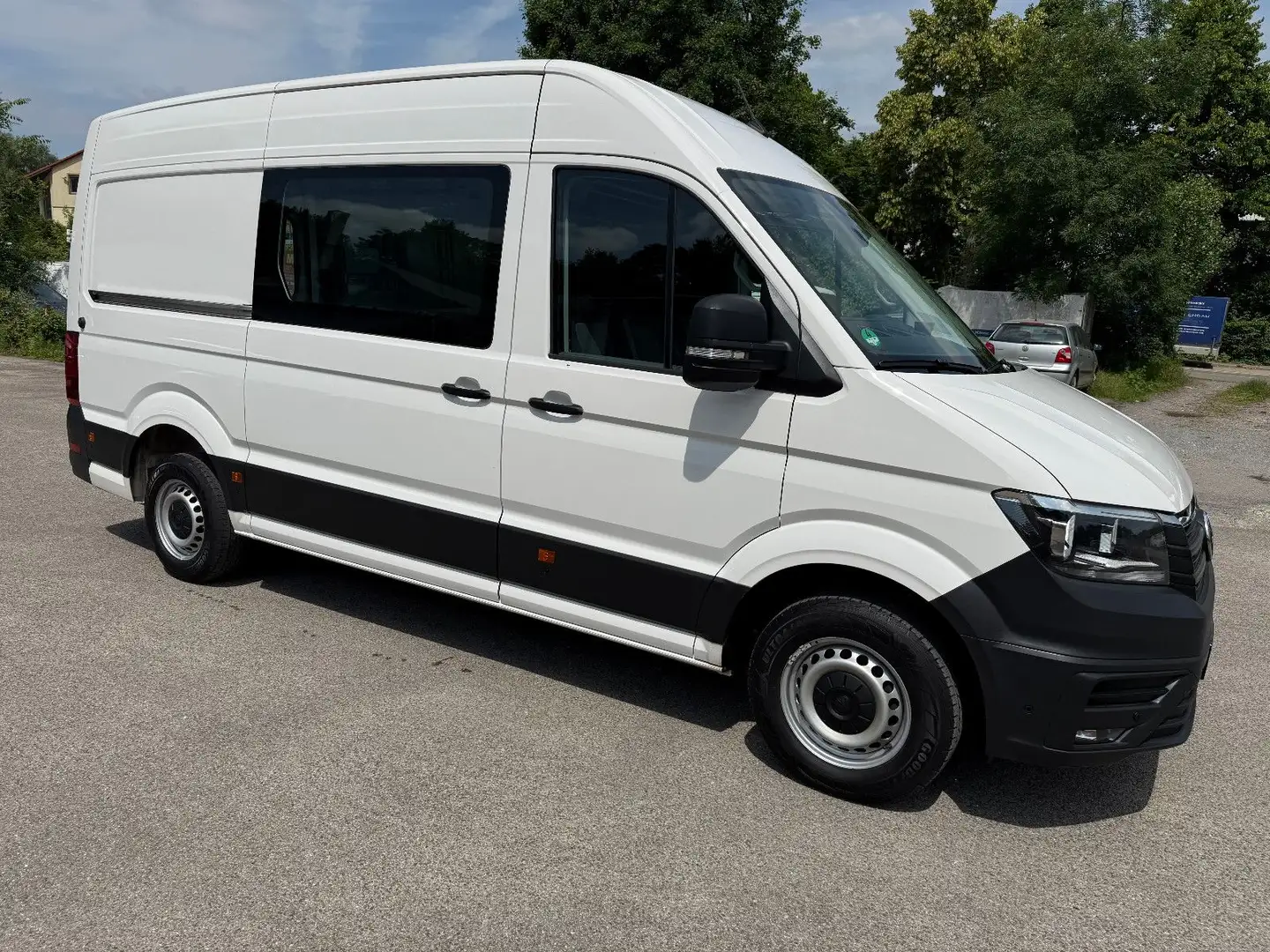 Volkswagen Crafter Kasten 35 mittellang Hochdach FWD + DSG Weiß - 2