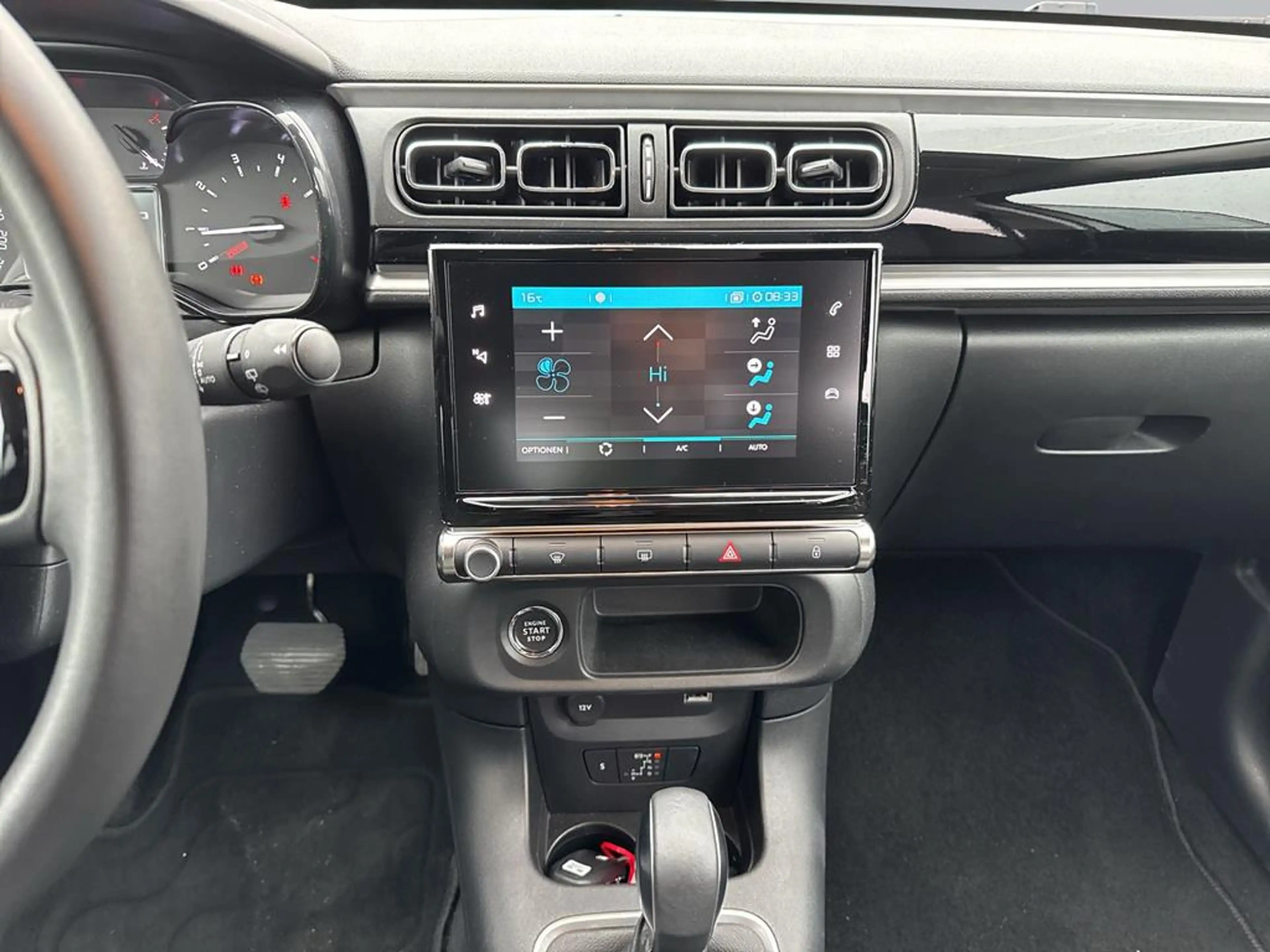 Citroen C3 PureTech 110 EAT6 Max S/S — photo 14