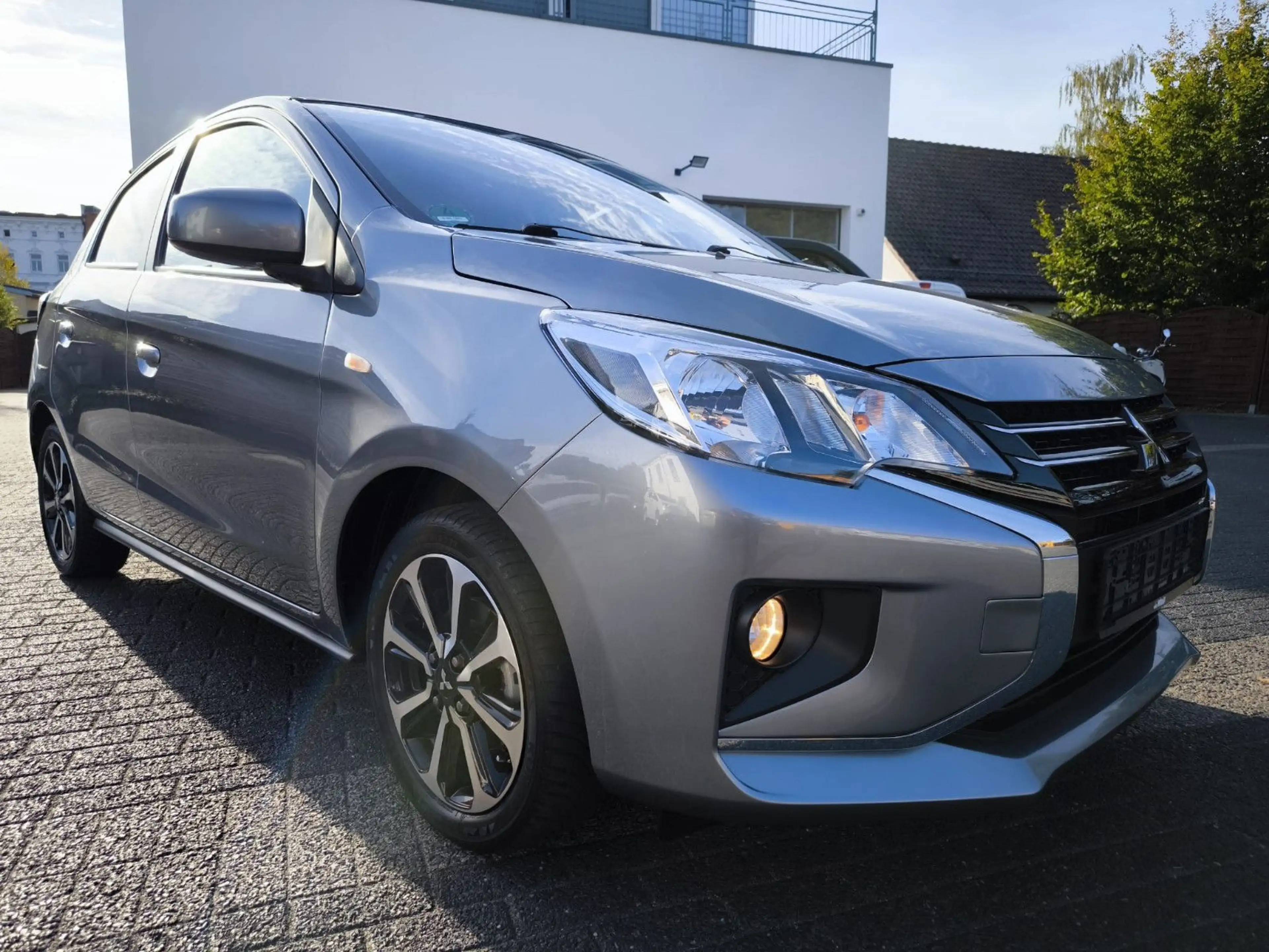 Mitsubishi Space Star AS&G 1.2 CVT Select+NAVI+KAMERA+SITZH — photo 3