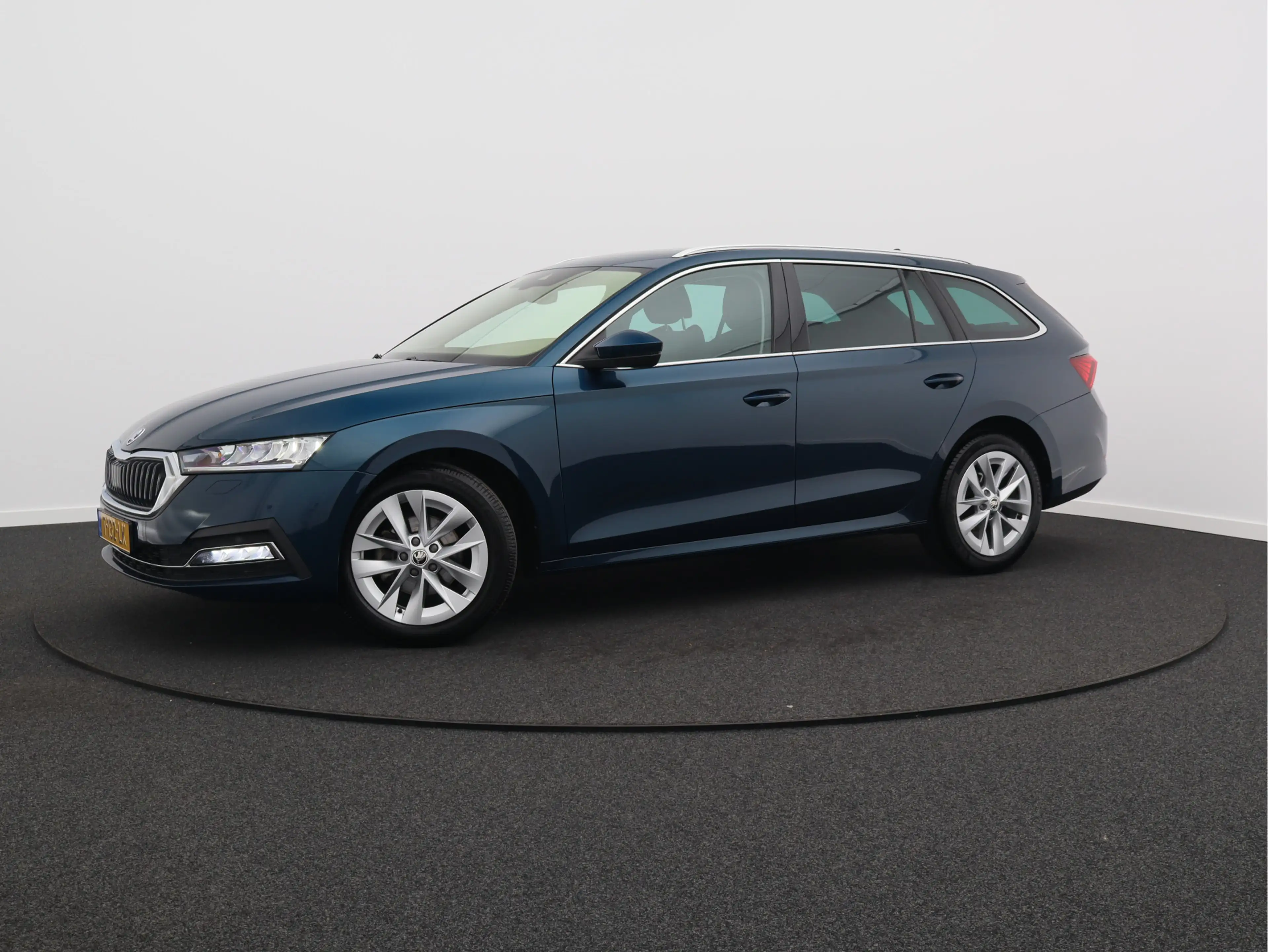 Skoda Octavia Combi 1.5 e-TSI Business Edition Plus/ mooie auto! — photo 33
