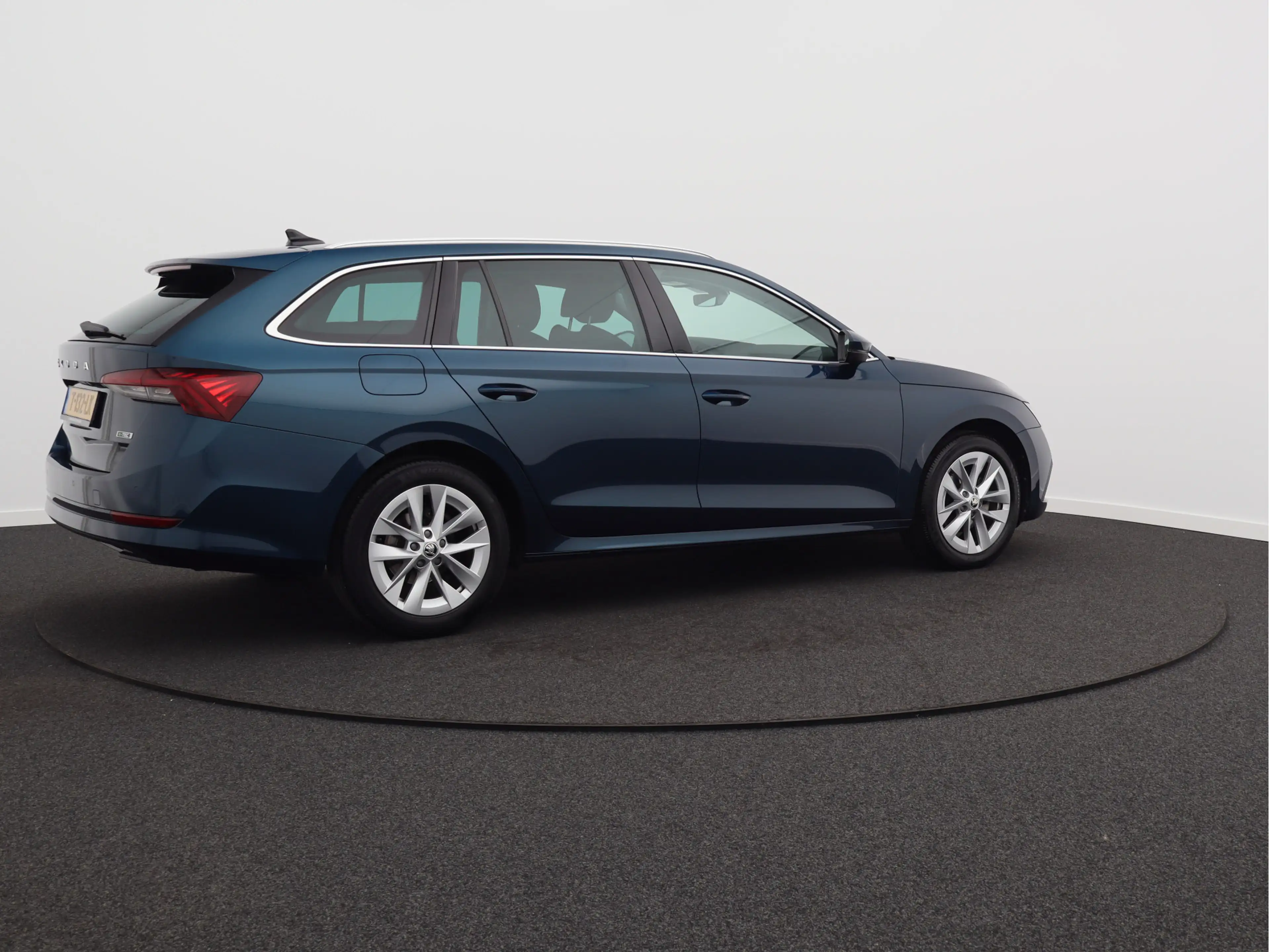 Skoda Octavia Combi 1.5 e-TSI Business Edition Plus/ mooie auto! — photo 19
