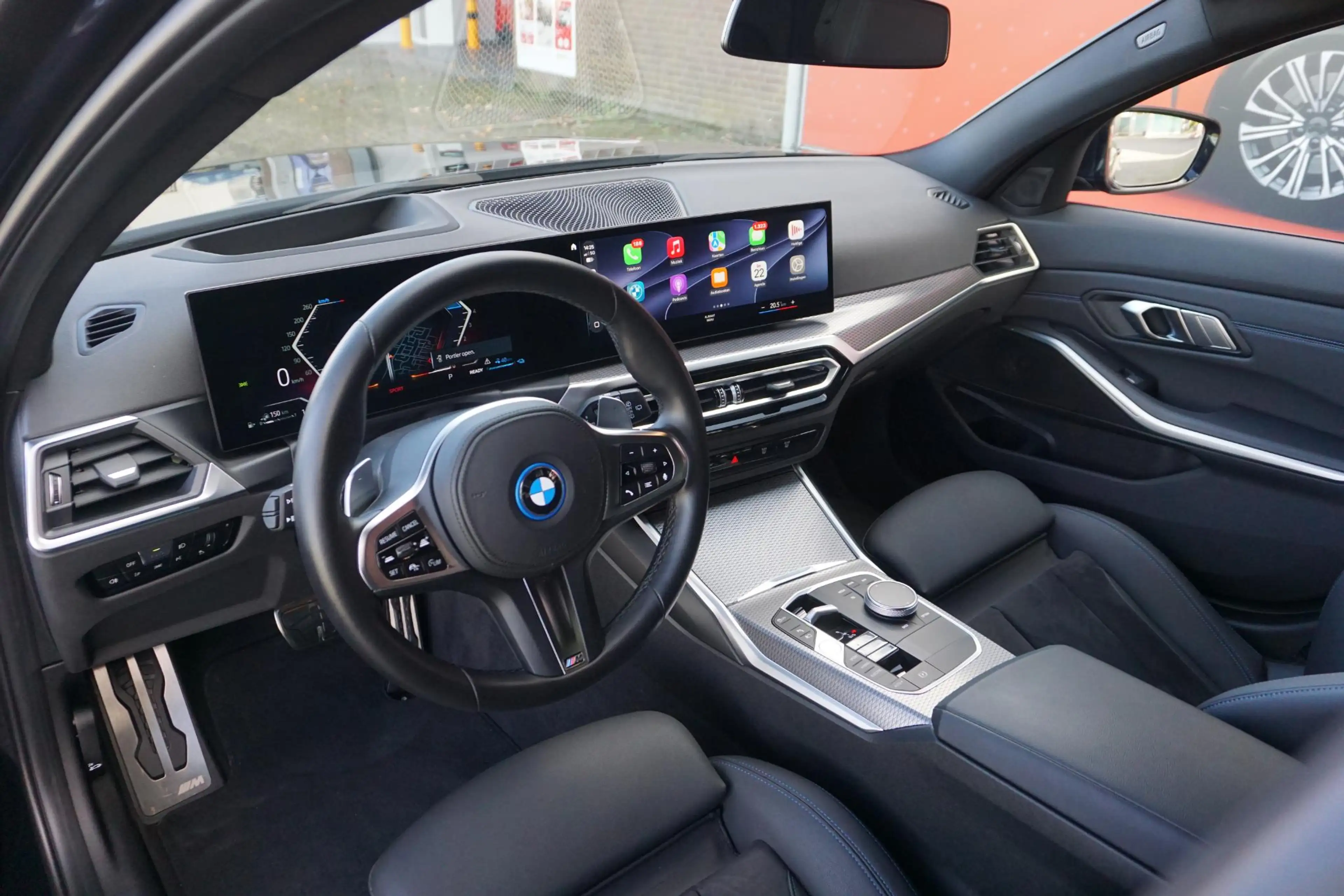 BMW 320 3-serie Touring 320e High Executive | M-pakket | 9 — photo 15