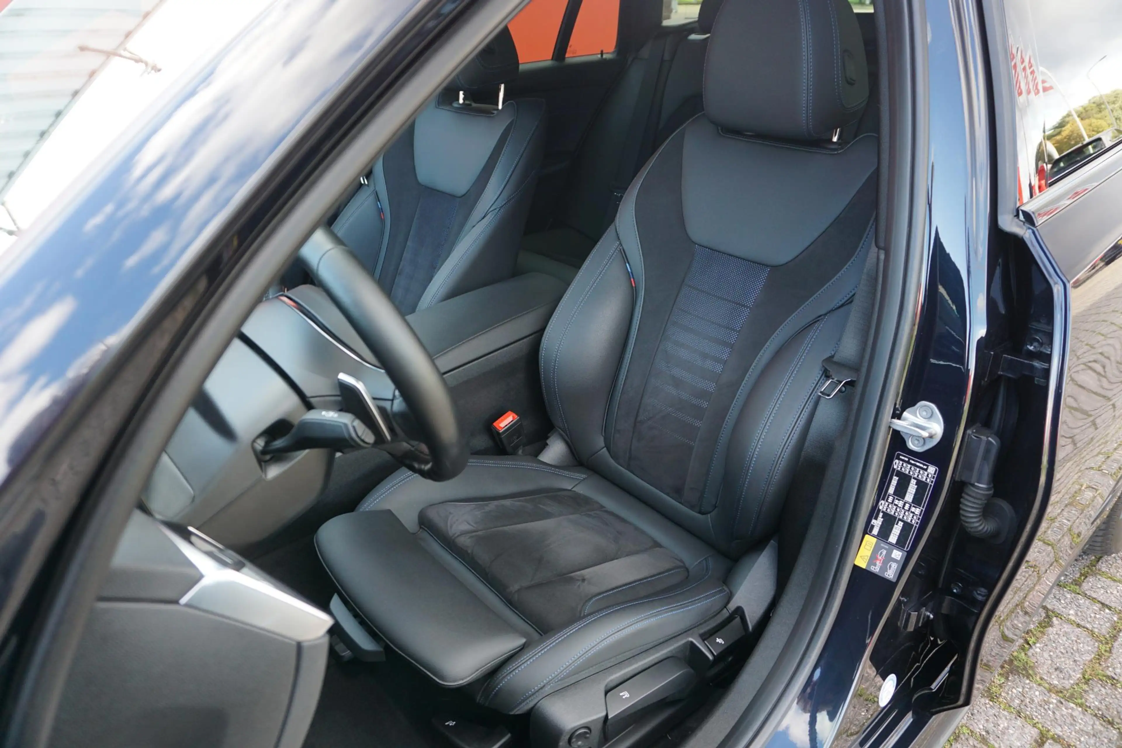 BMW 320 3-serie Touring 320e High Executive | M-pakket | 9 — photo 5