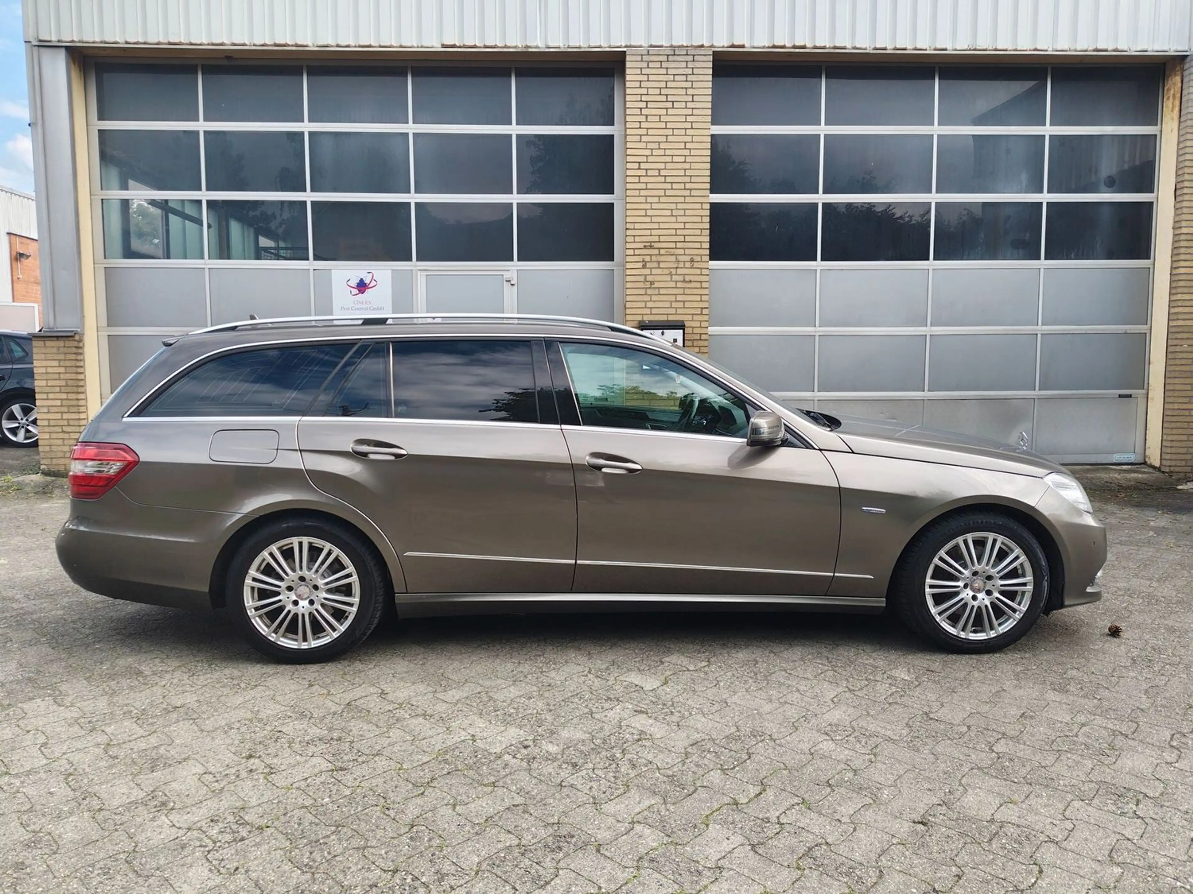 Mercedes-Benz E 350 CDI Avantgarde*Automatik*PDC*Leder*Navi*Bi-Xenon* — photo 7