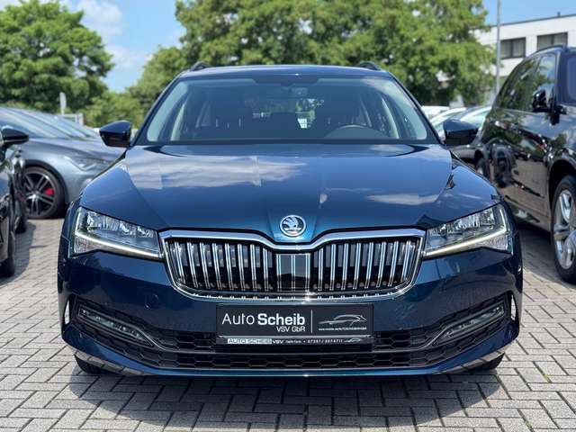 Skoda Superb Combi Ambition*1.Hand*AHK* LED*NAVI*SHZ*