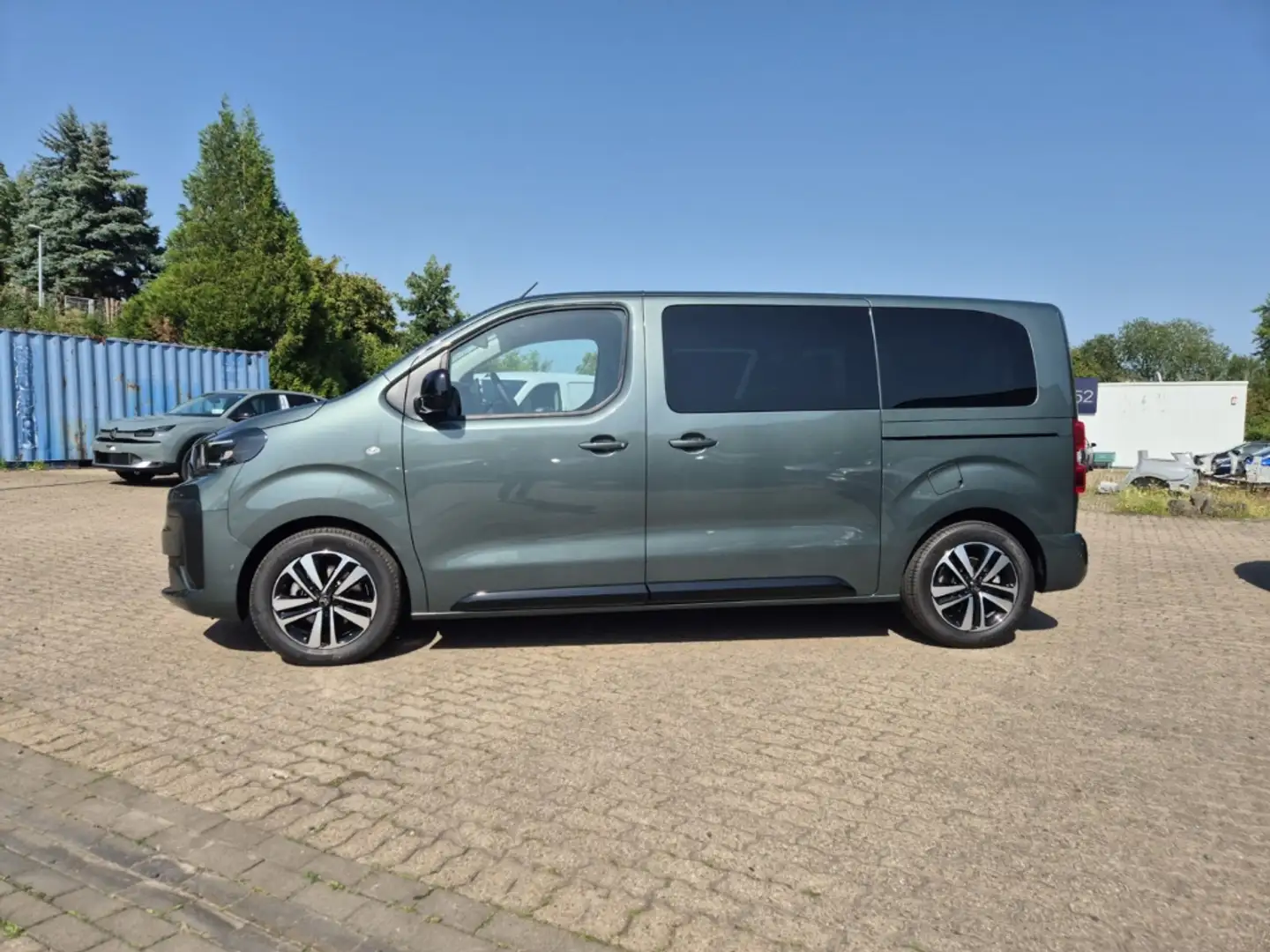 Citroen Spacetourer Max M Diesel 180 Automatik 8-Sitzer AHK Standheizu Grün - 2