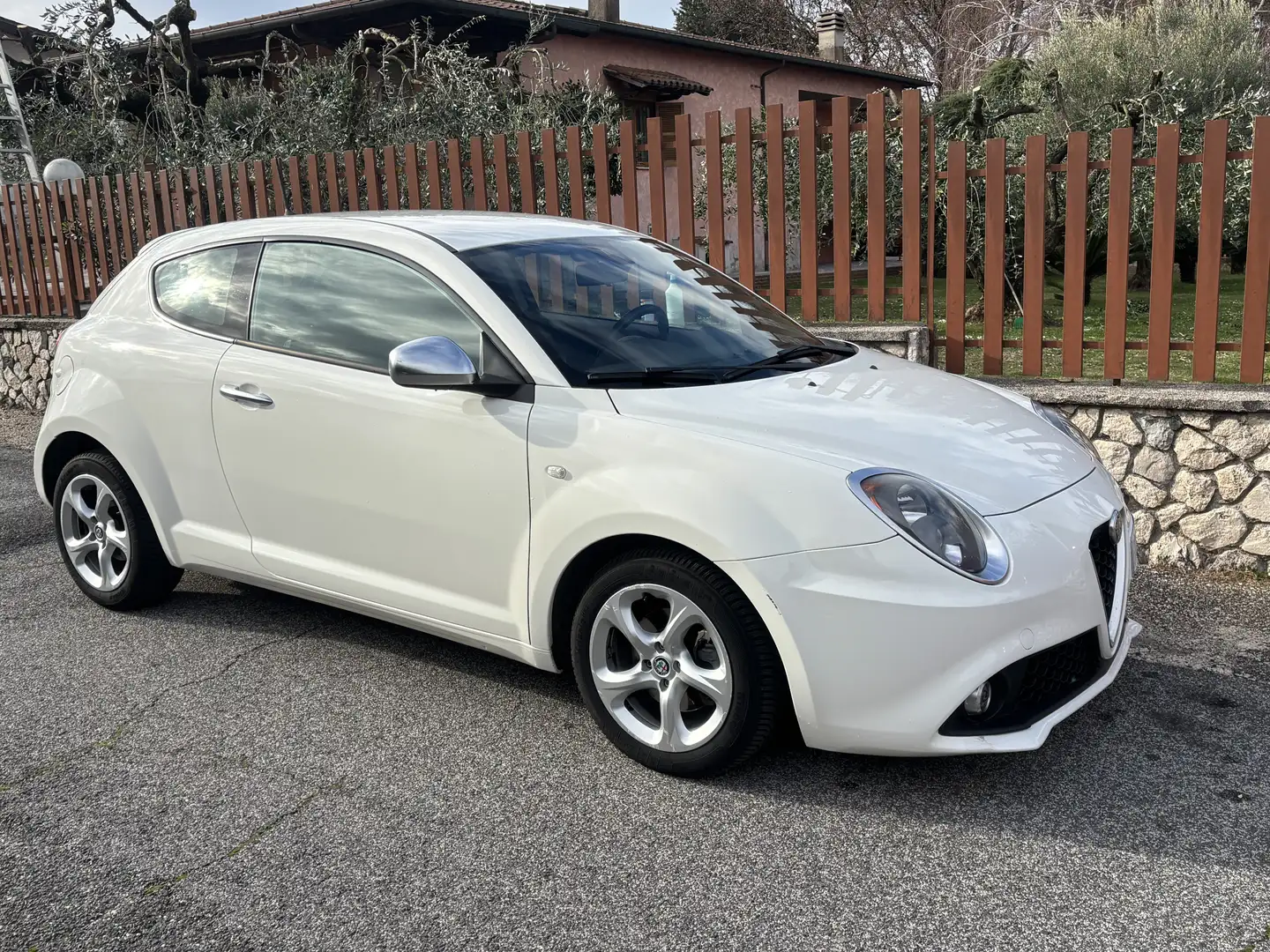Alfa Romeo MiTo 1.3 jtdm 95cv E6 - 1