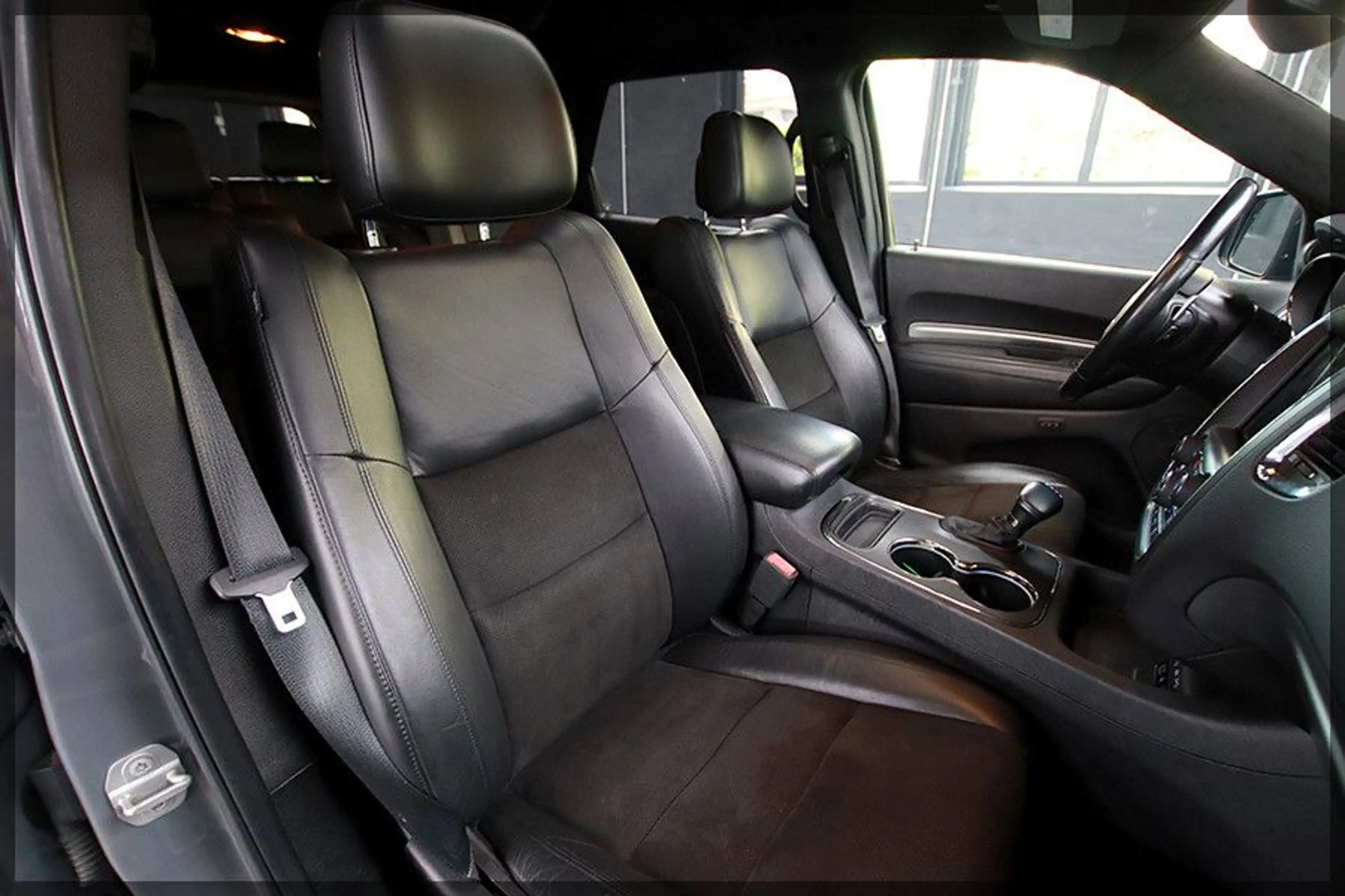 Dodge Durango 5.7 RT 6 SITZER  / CAM / PDC / LPG — photo 13