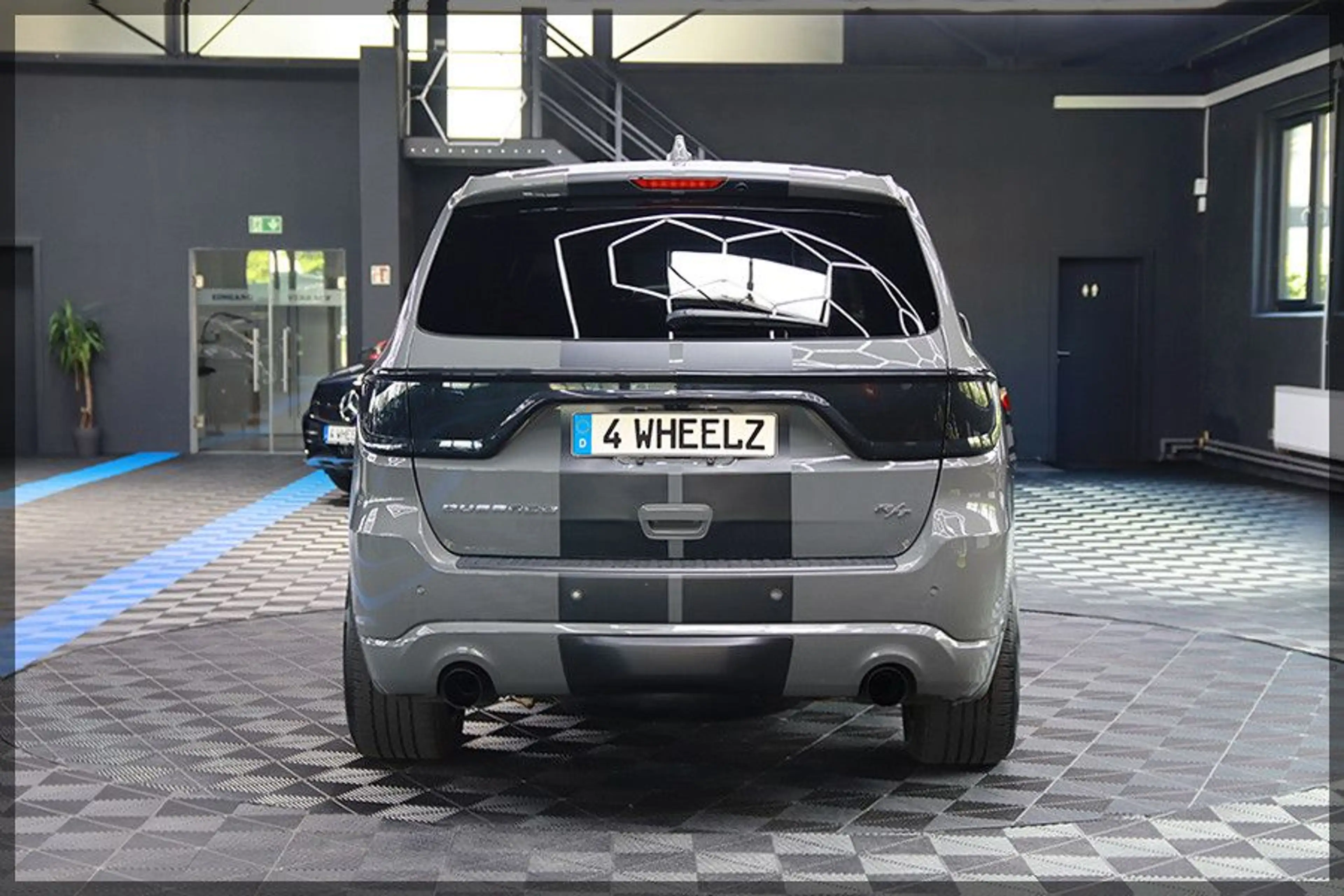 Dodge Durango 5.7 RT 6 SITZER  / CAM / PDC / LPG — photo 8