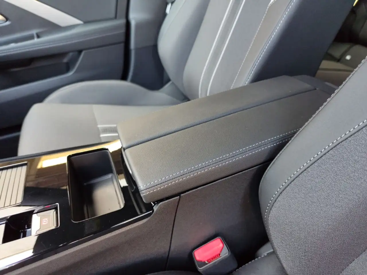 Opel Astra L GS 1.2 Turbo 130PS Automatik LED 360°Kamera Keyl, миниатюра 18
