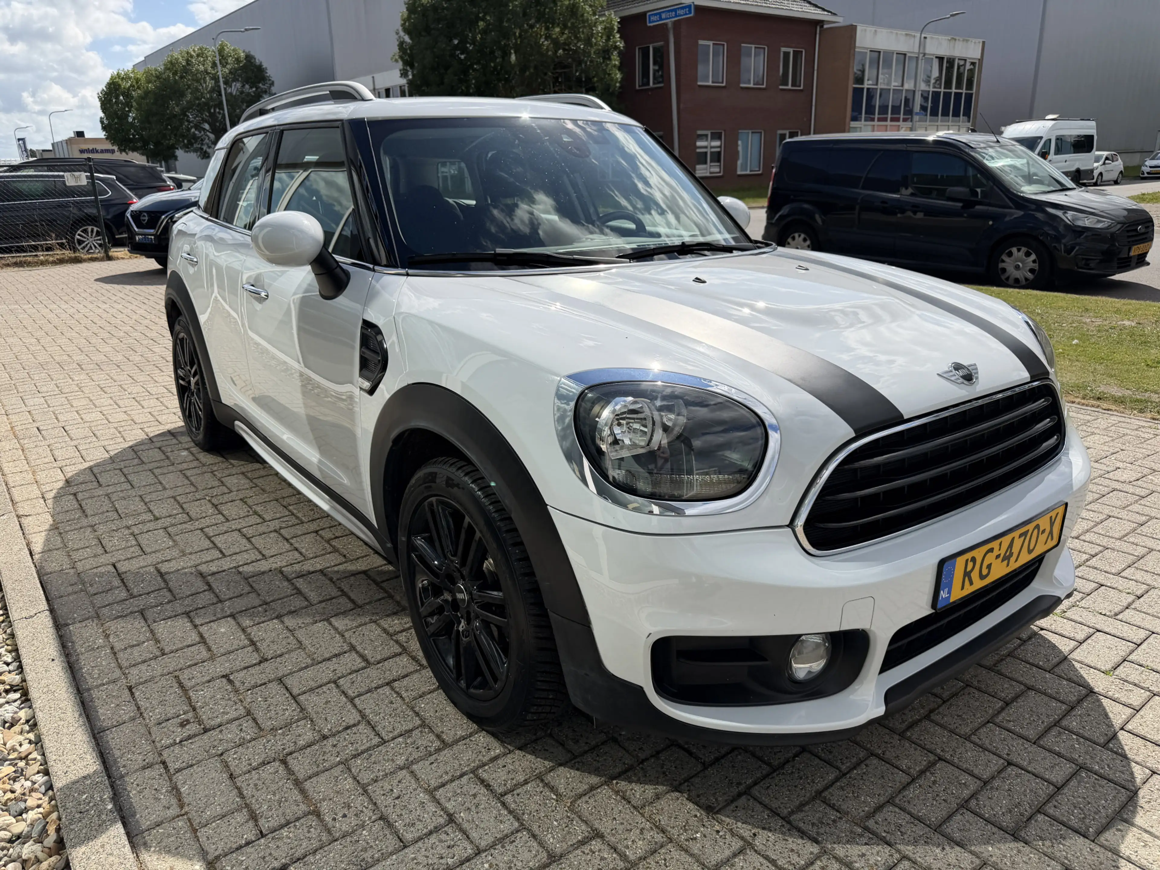 MINI One Countryman 1.5 Groot onderhoud gehad — photo 8