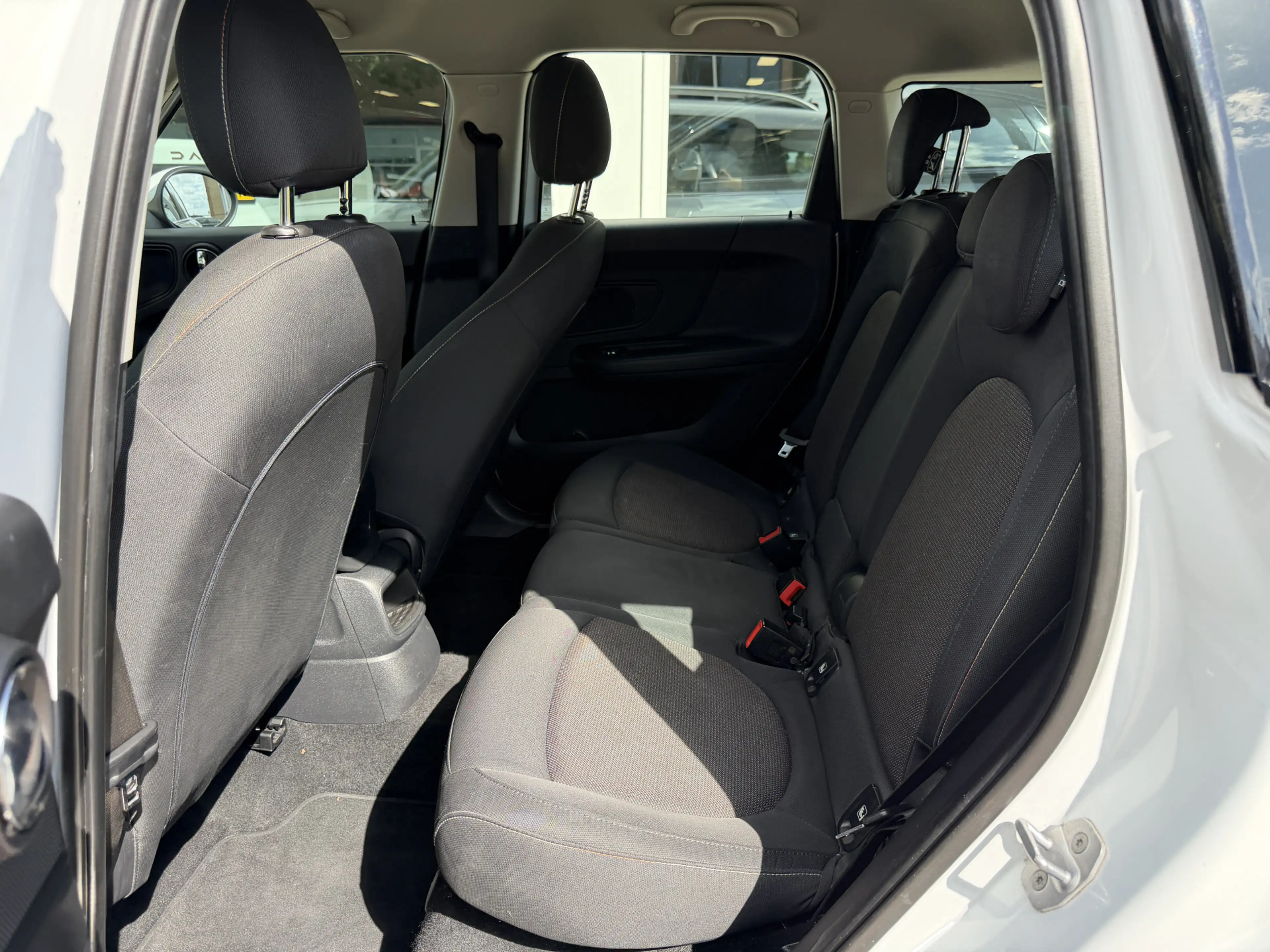 MINI One Countryman 1.5 Groot onderhoud gehad — photo 10
