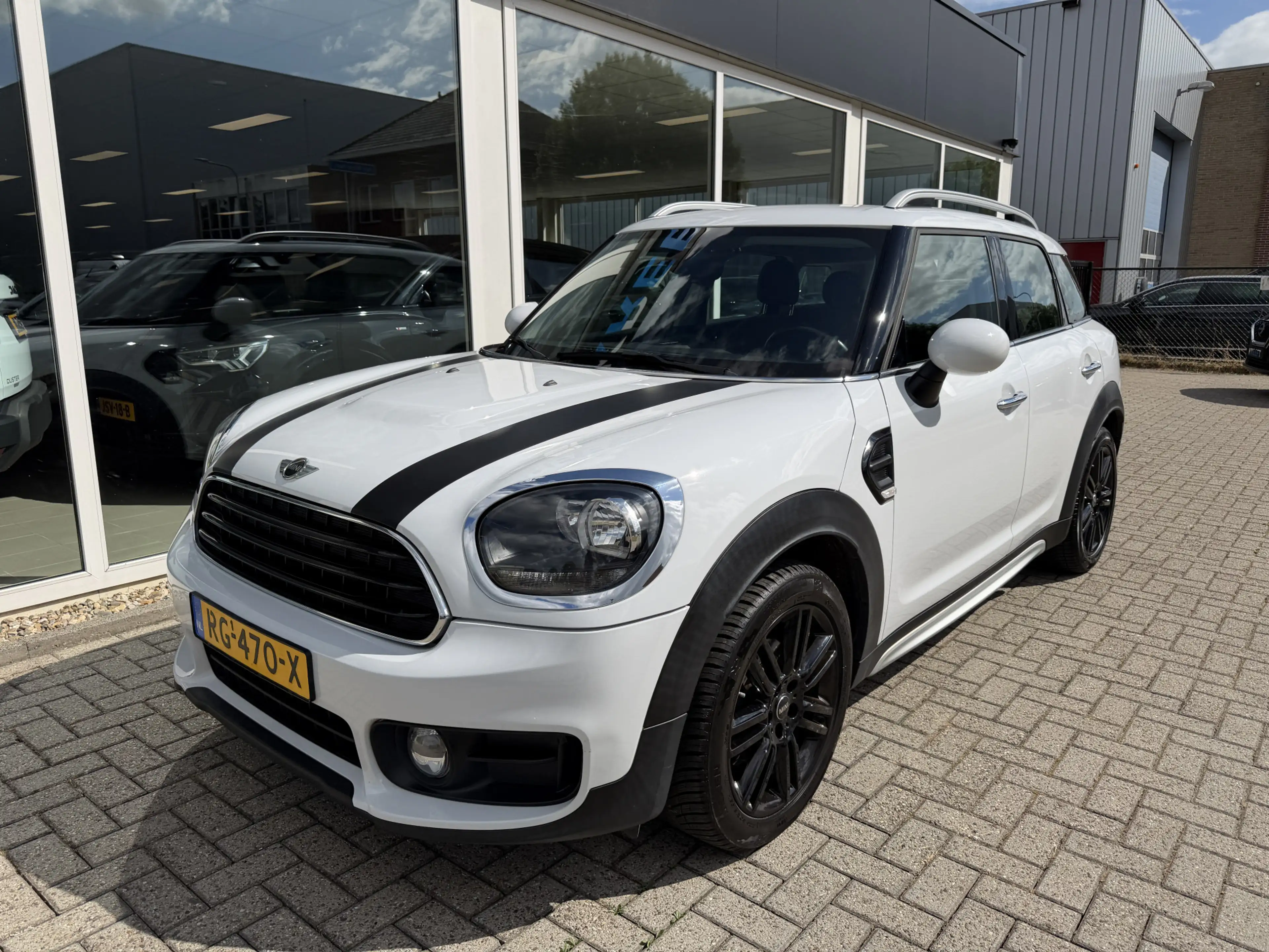 MINI One Countryman 1.5 Groot onderhoud gehad — photo 3