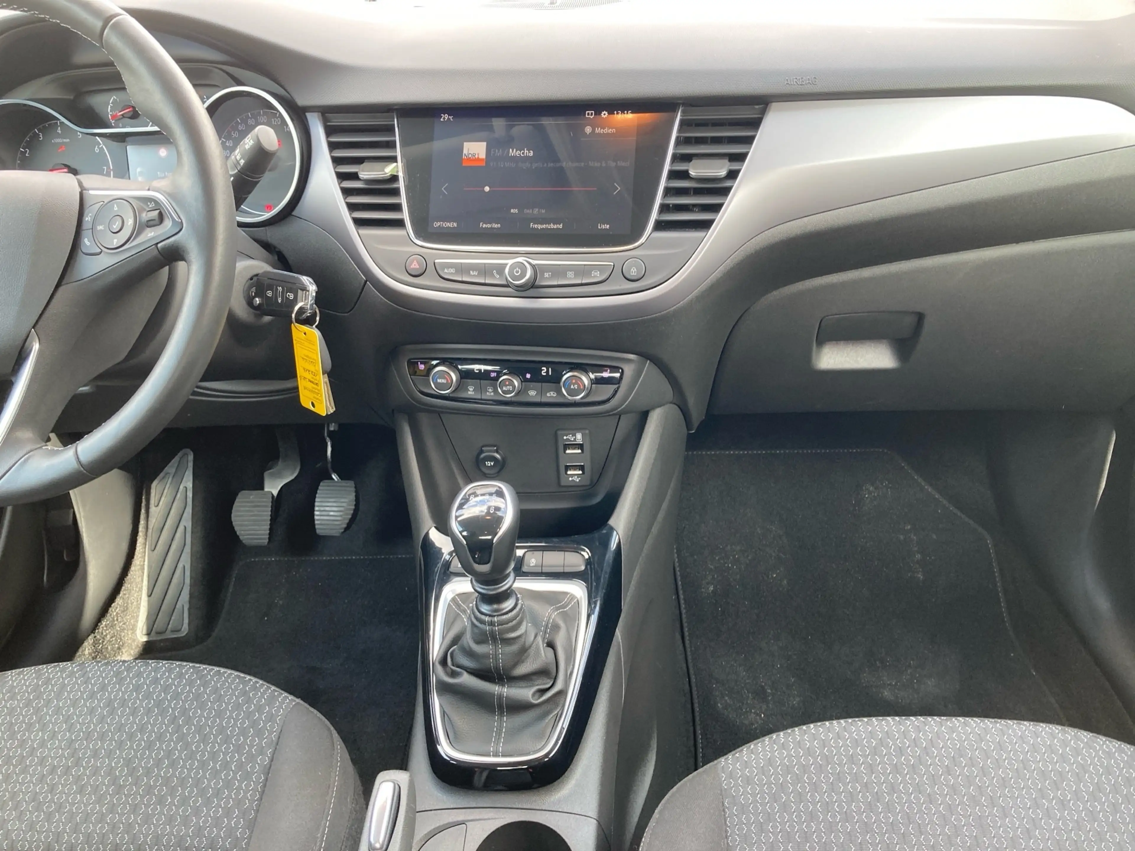 Opel Crossland 1.2 Turbo Elegance Kamera+LED+Navi+LM — photo 12
