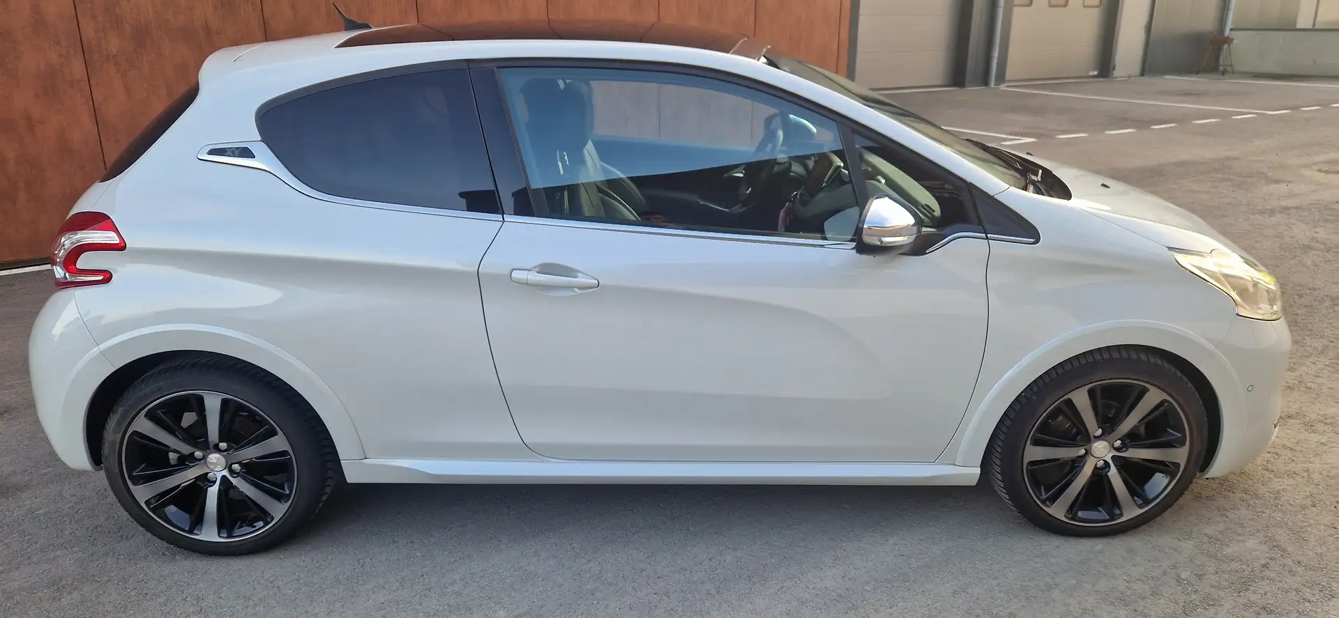 Peugeot 208 208 XY 1.6 e-HDi 114ch Blanc - 2