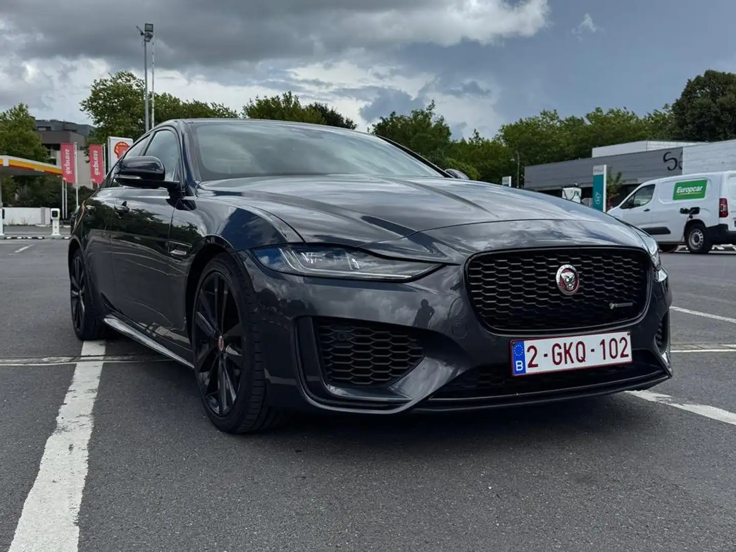 Jaguar XE XE 2.0 T P250 R-Dynamic SE Gris - 1