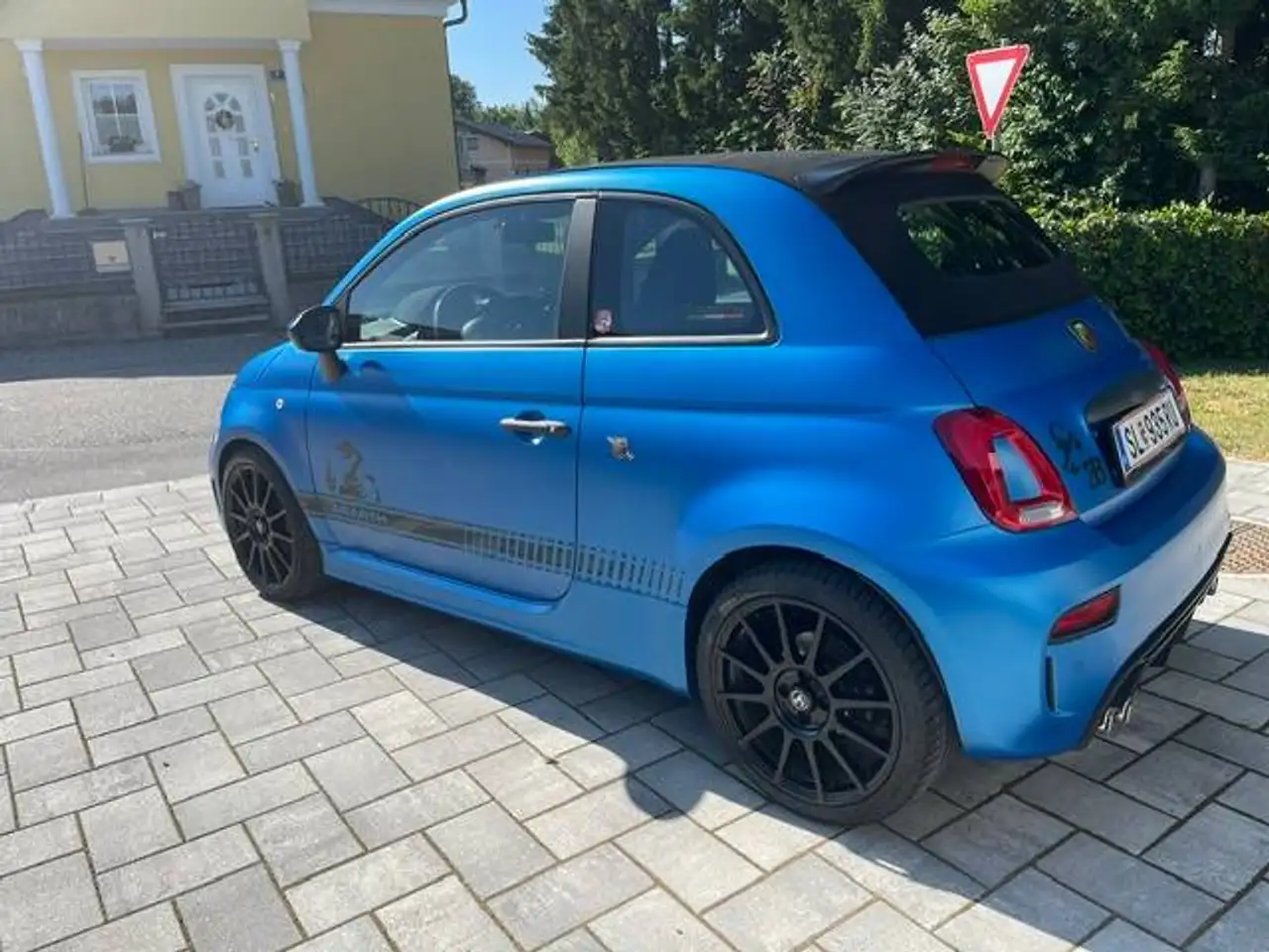 Abarth 695C 2022