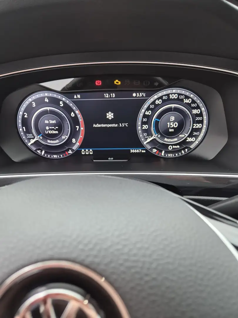 Volkswagen Tiguan 1,4 tsi highline Blau - 1