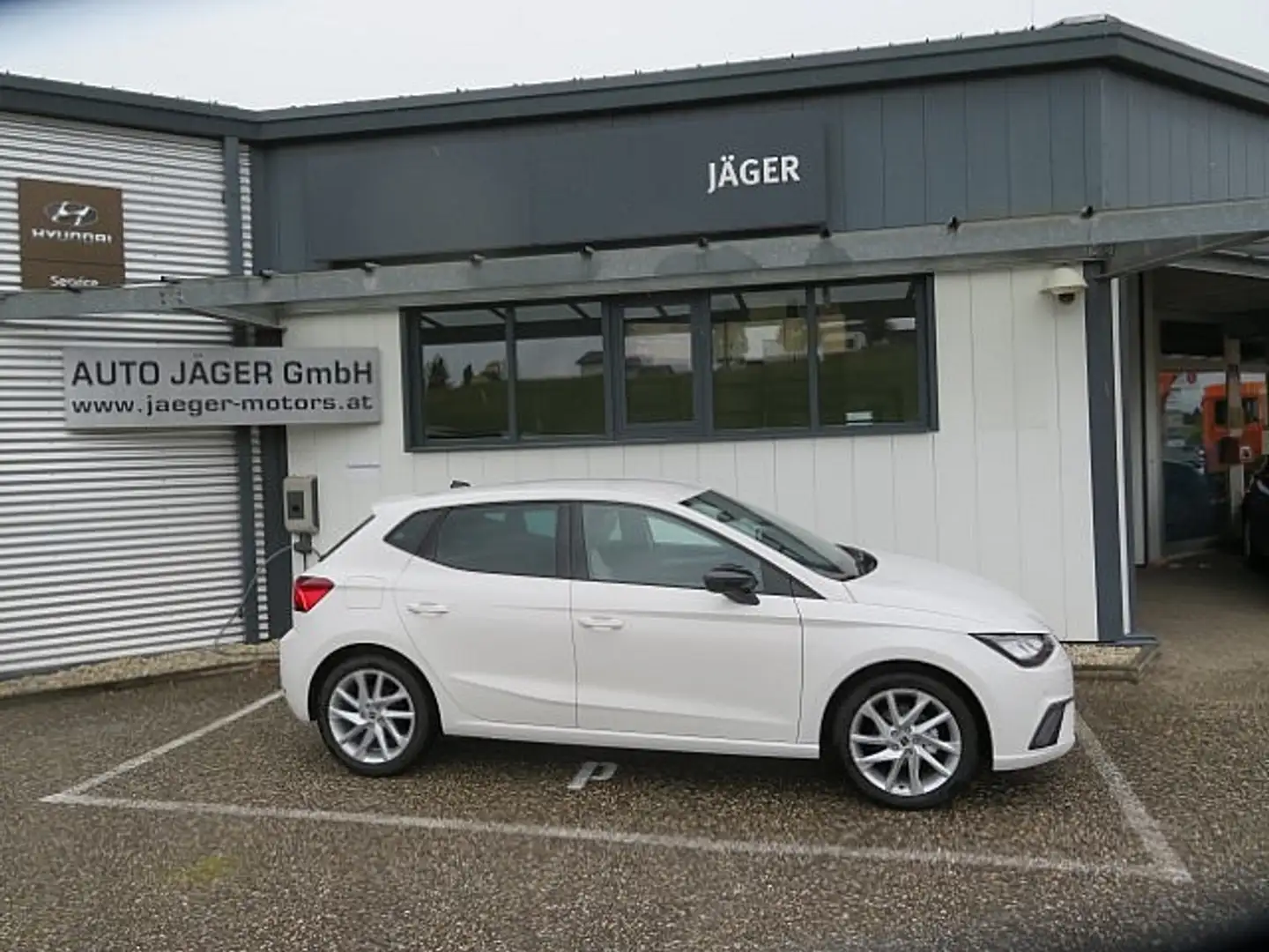 SEAT Ibiza EcoTSI FR VOLL-LED SITZHZG TURBO Weiß - 2