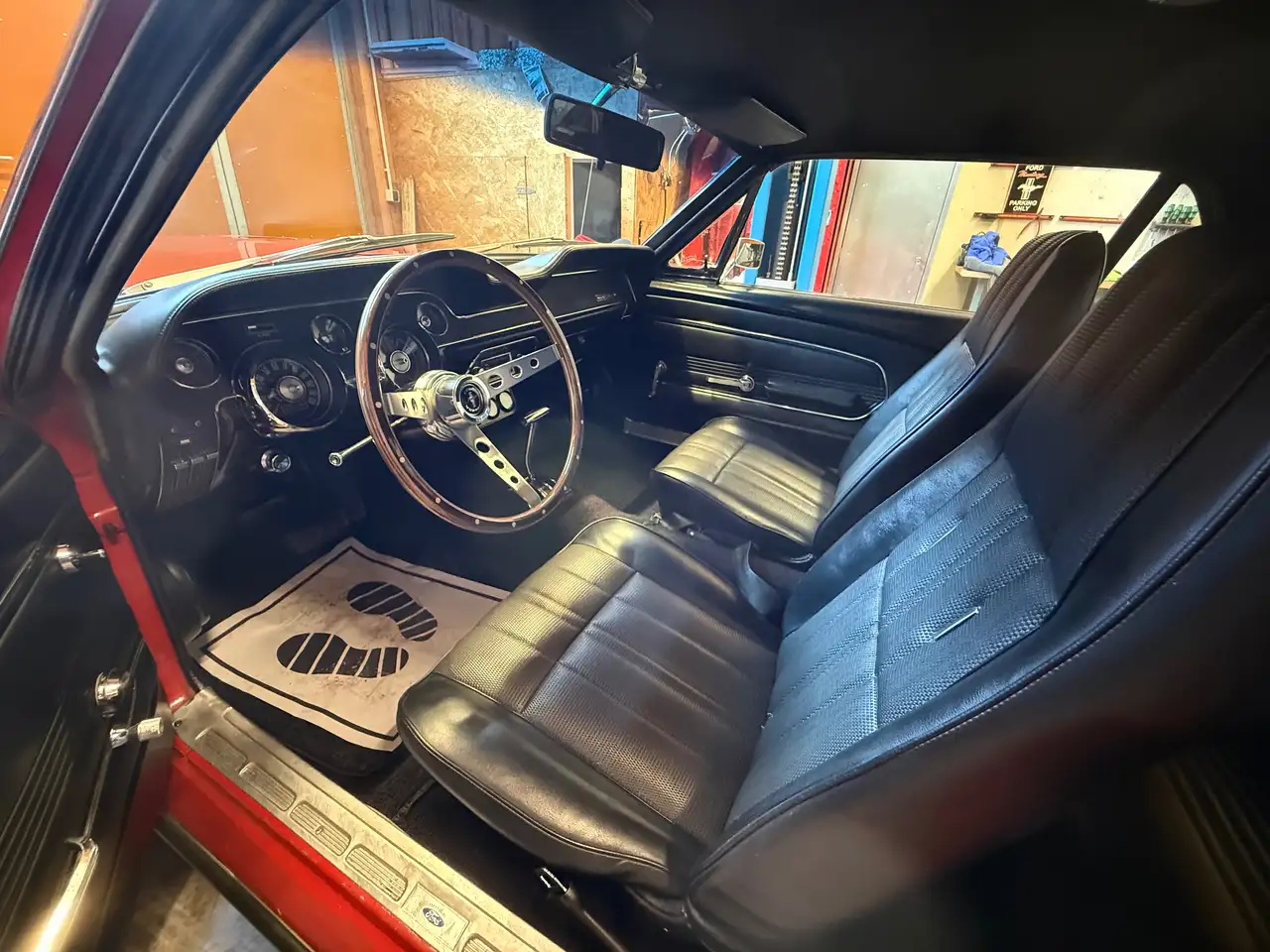 Ford Mustang Coupe V8 289 4,7l Vinyldach, foto 6