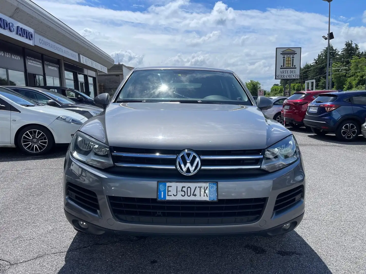 Volkswagen Touareg 3.0 V6 tdi Executive 245cv tiptronic Gris - 2