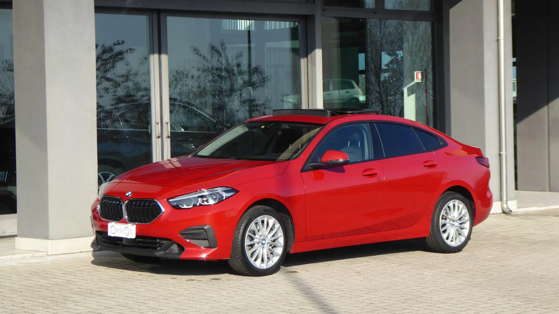 BMW 220 i Gran Coupé Advantage autom. Rot - 1