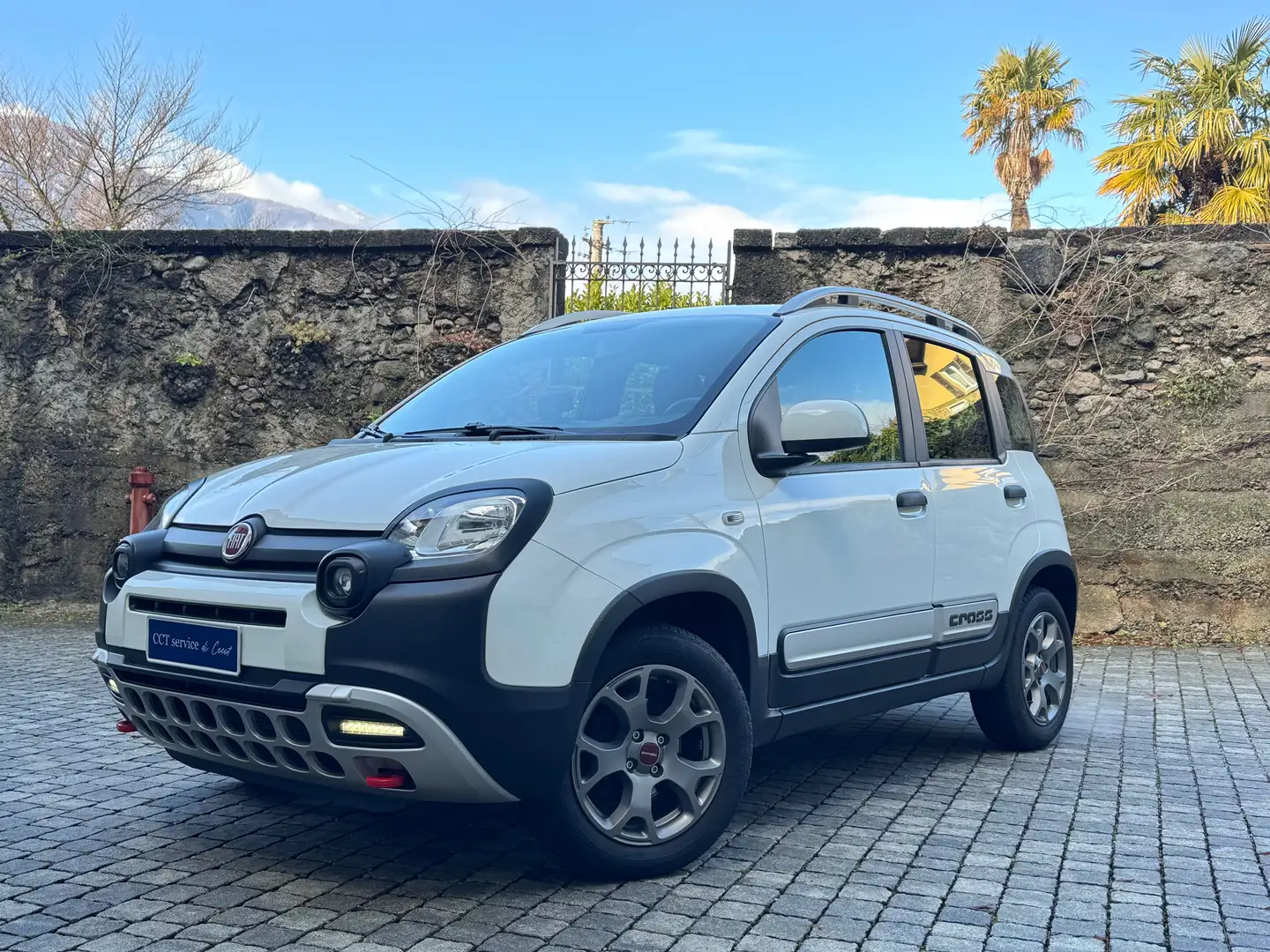 Fiat Panda 1.0 City Cross Plus Hybrid Bianco - 1