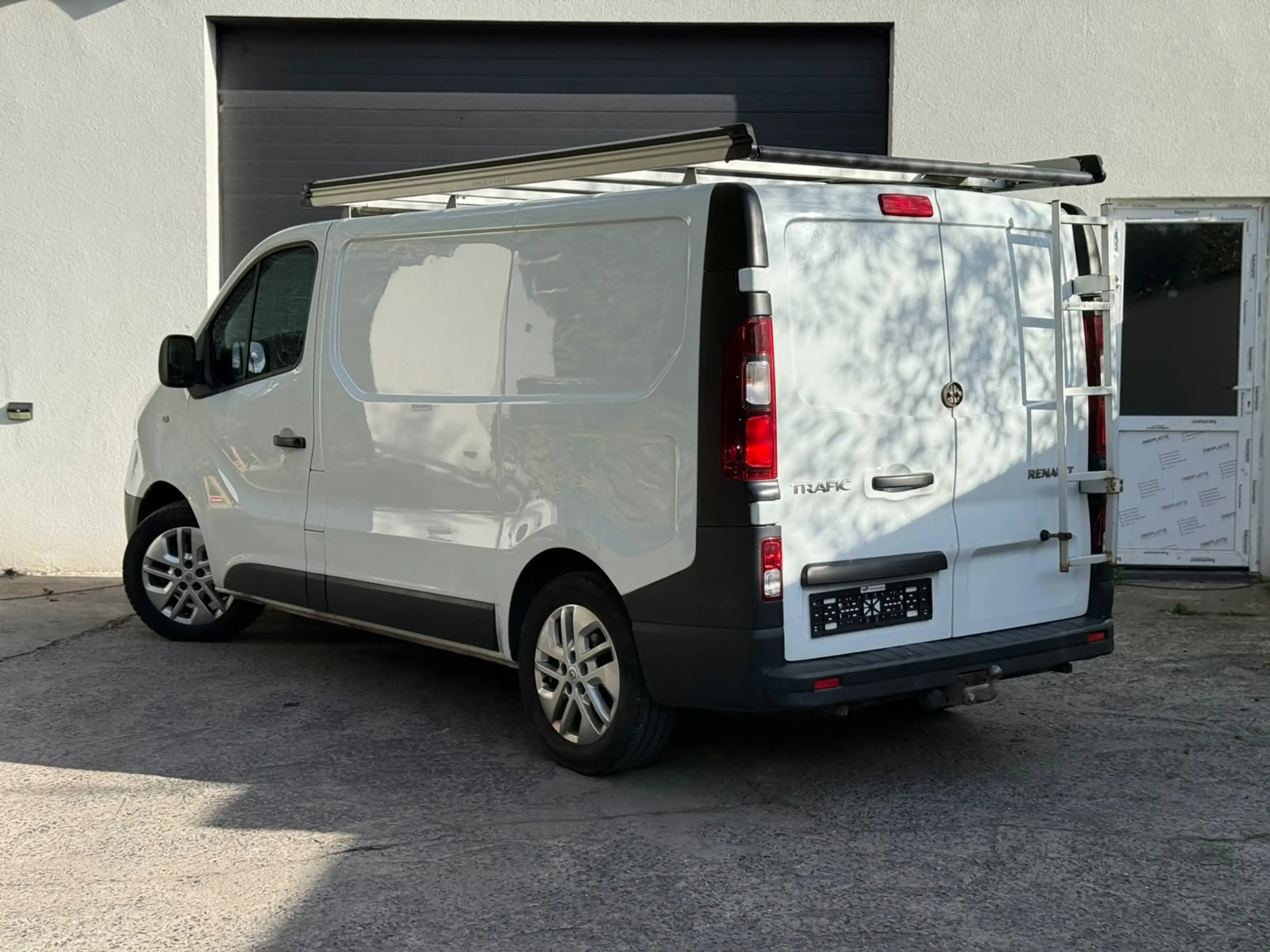 Renault Trafic Trafic 2.0 dCi 29 L2H1 Grand Confort EDC — photo 3