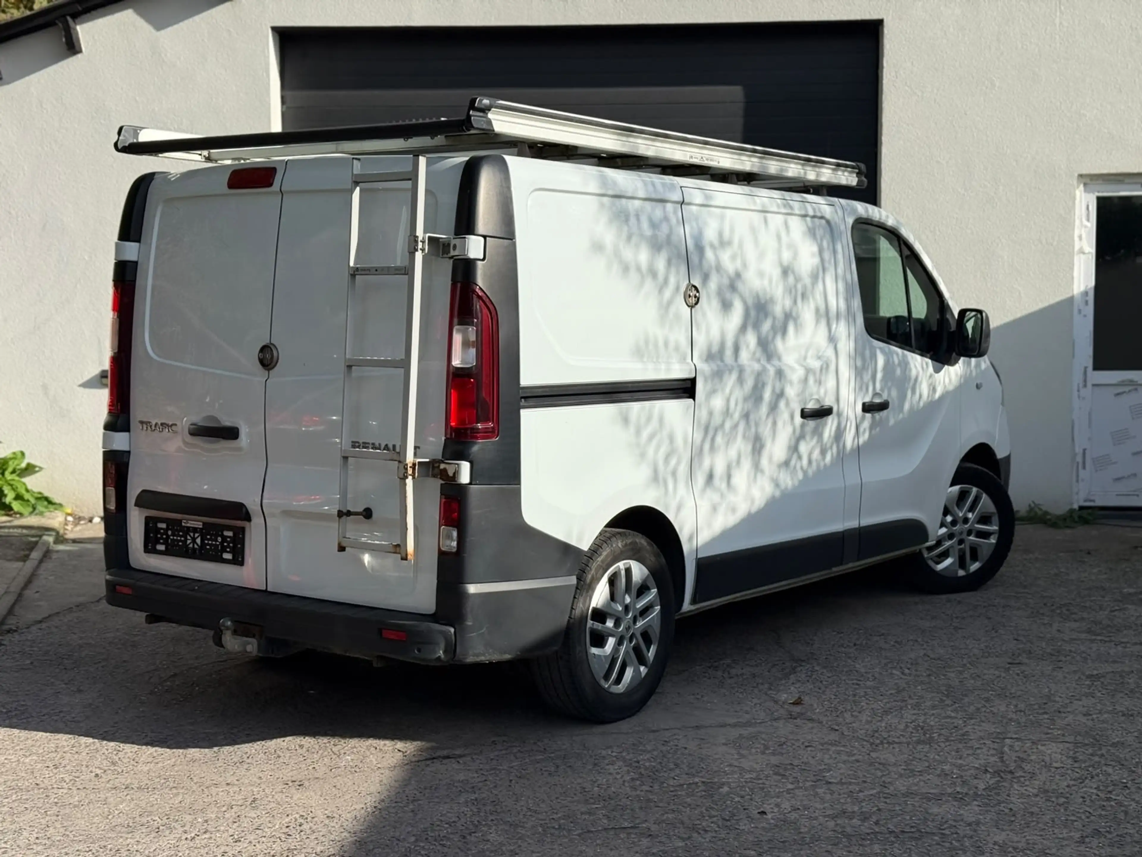 Renault Trafic Trafic 2.0 dCi 29 L2H1 Grand Confort EDC — photo 4