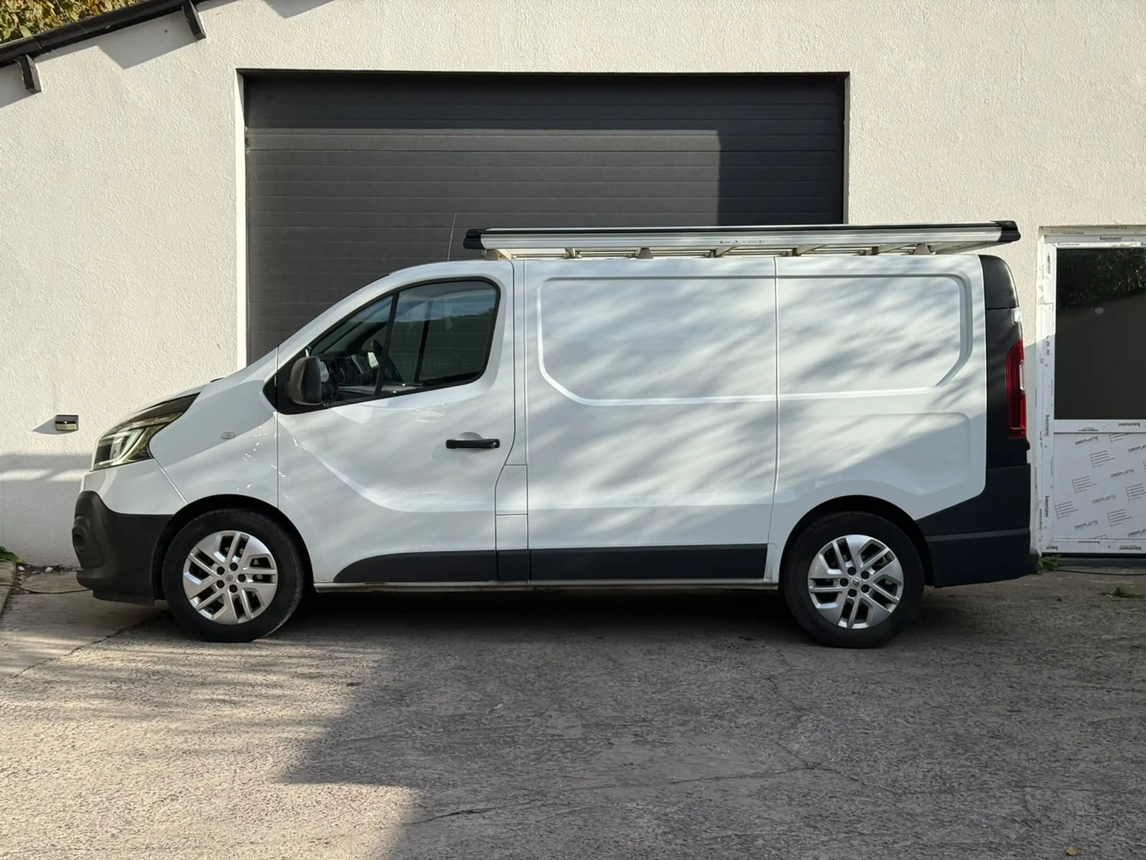 Renault Trafic Trafic 2.0 dCi 29 L2H1 Grand Confort EDC — photo 2