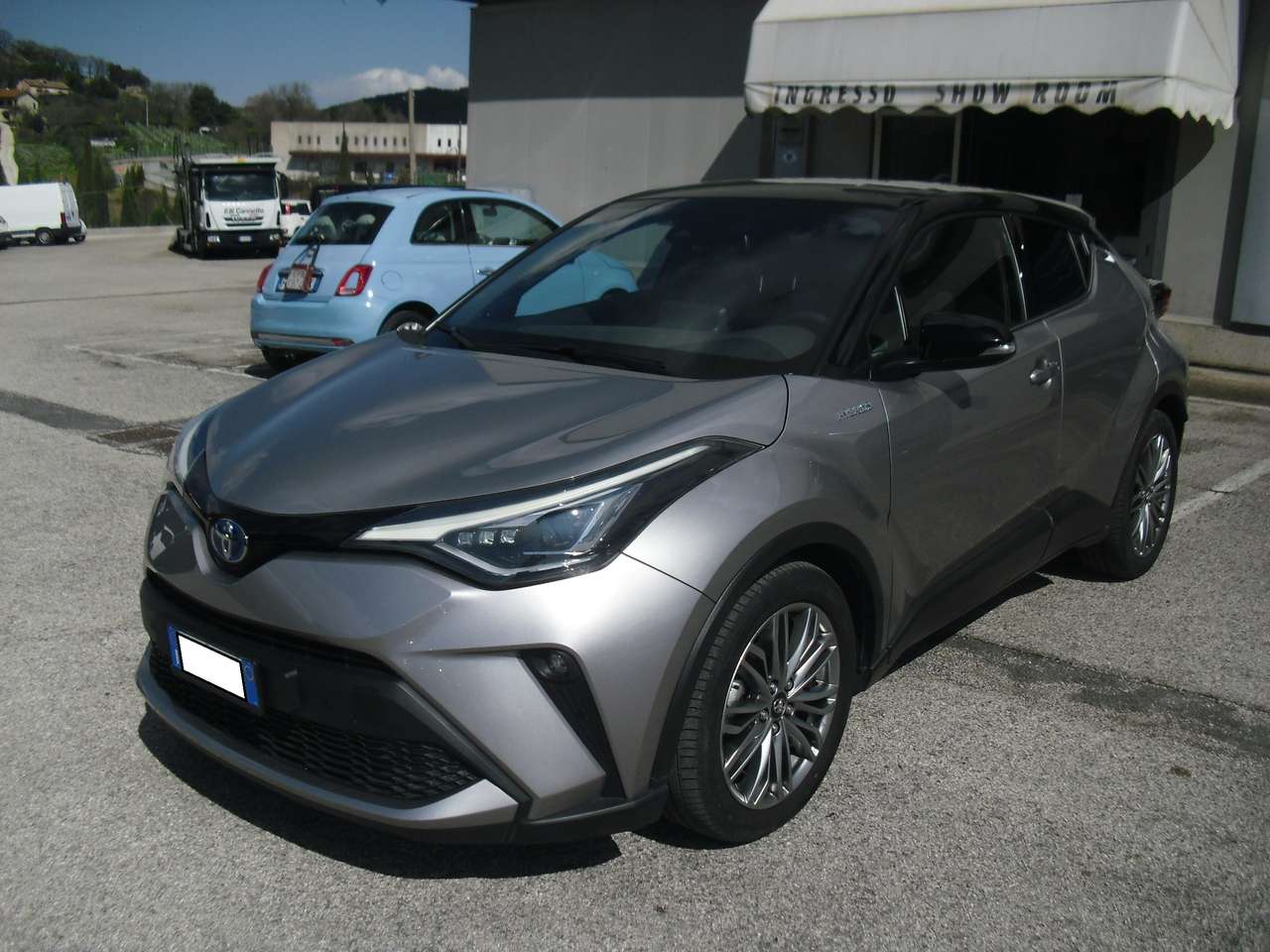 Toyota C-HR Hybrid 2.0h Lounge e-cvt, SOLI 26.000 KM!! UNIPRO\'